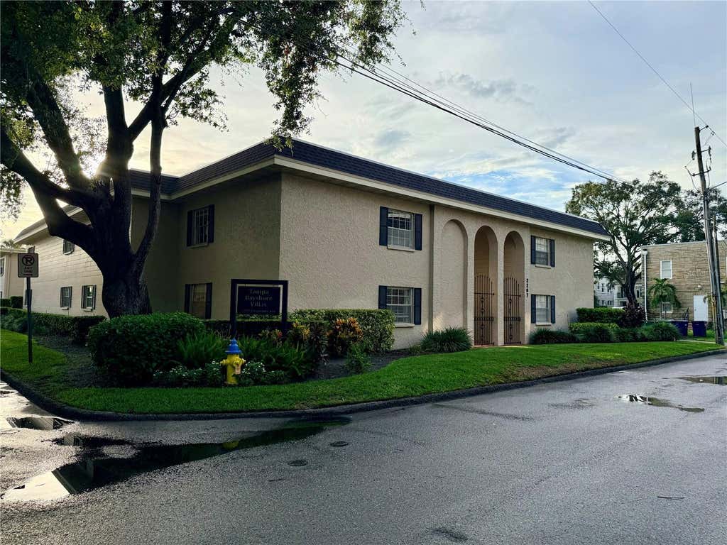 Photo of 2207 S Carolina Avenue #33, Tampa, FL 33629 (MLS # TB8535441)