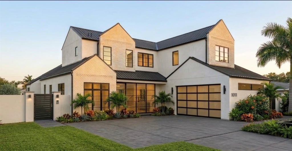 Photo of 1011 Mckean Circle, Winter Park, FL 32789 (MLS # O6449269)