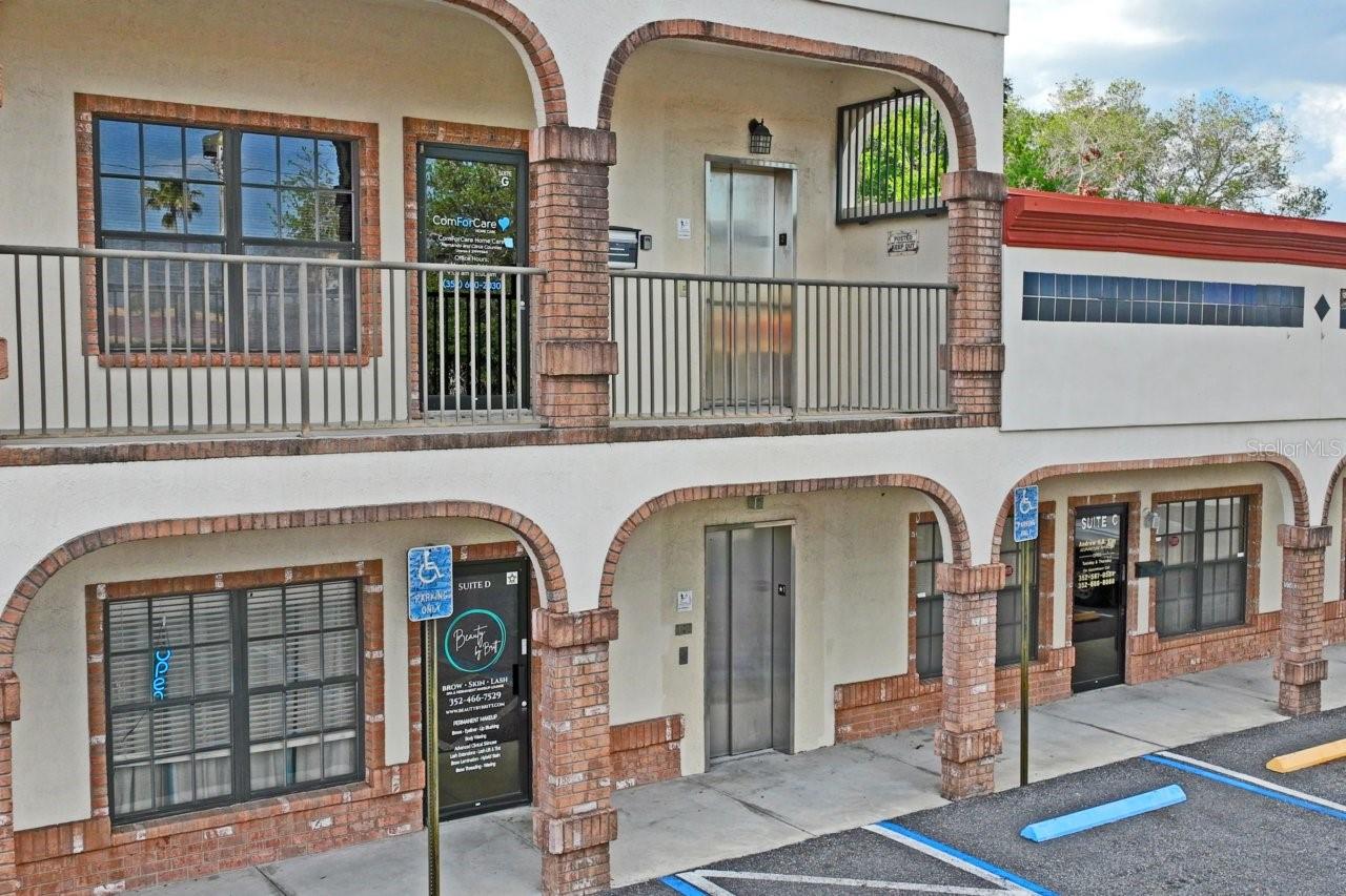 5330 SPRING HILL DRIVE A