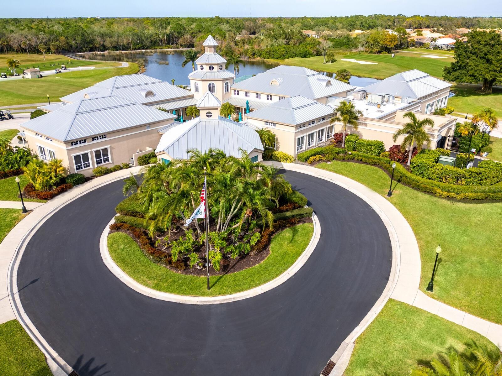 PELICAN POINTE GOLF & COUNTRY CLUB - Residential