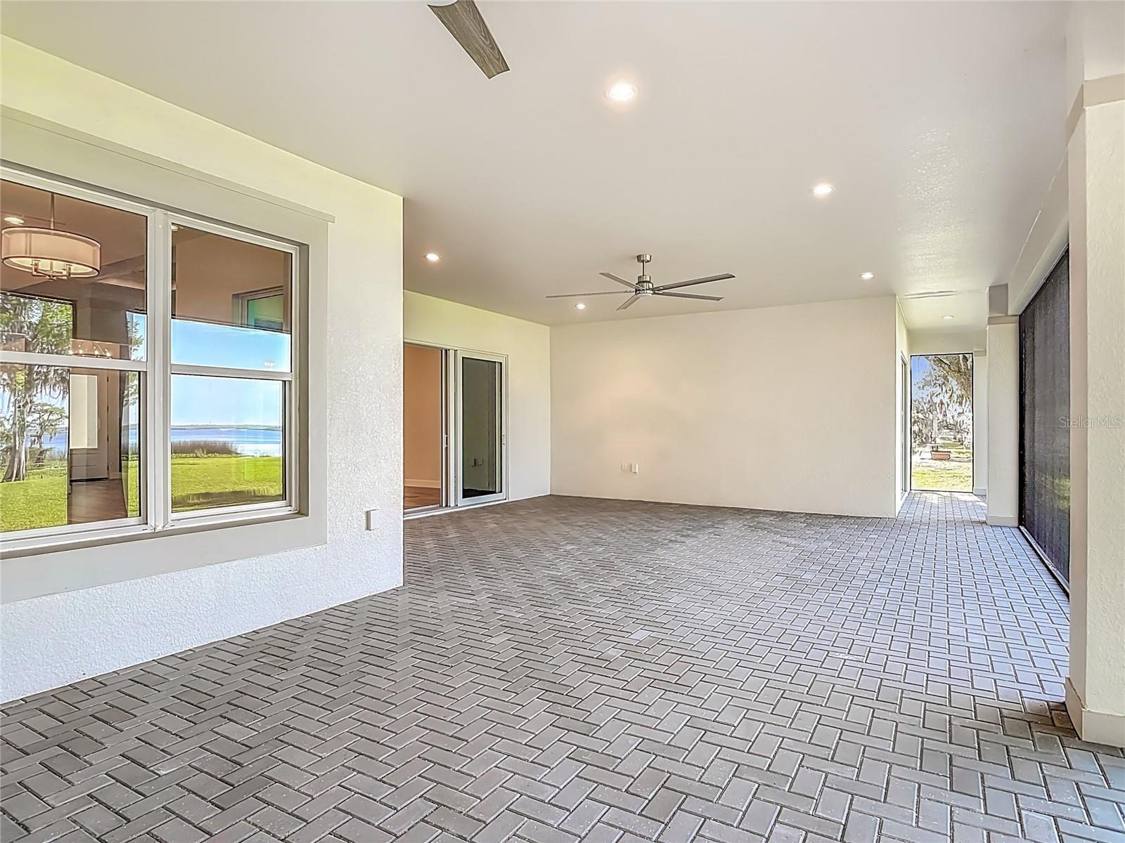 STONE ISLAND ESTATES UNIT 04 & 06 - Residential