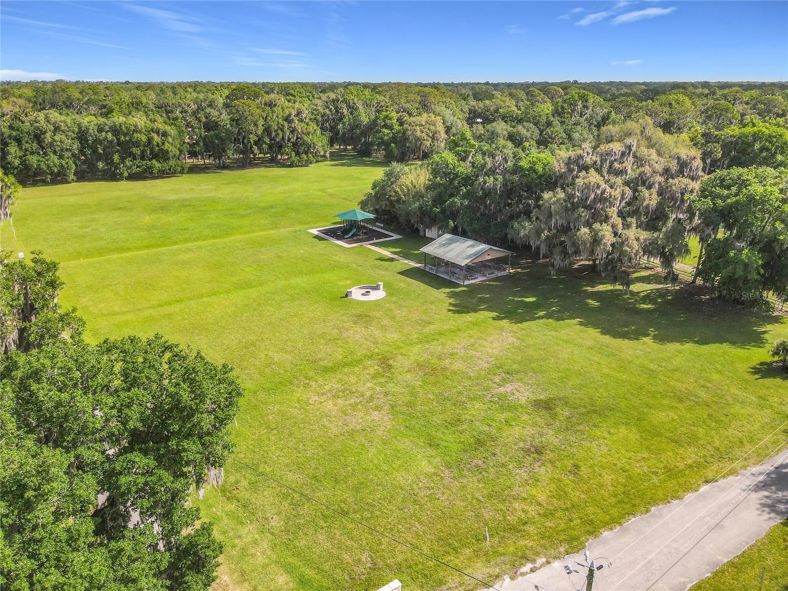 STONE ISLAND ESTATES UNIT 04 & 06 - Residential