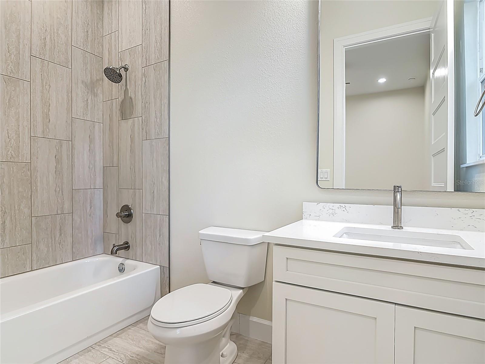 STONE ISLAND ESTATES UNIT 04 & 06 - Residential