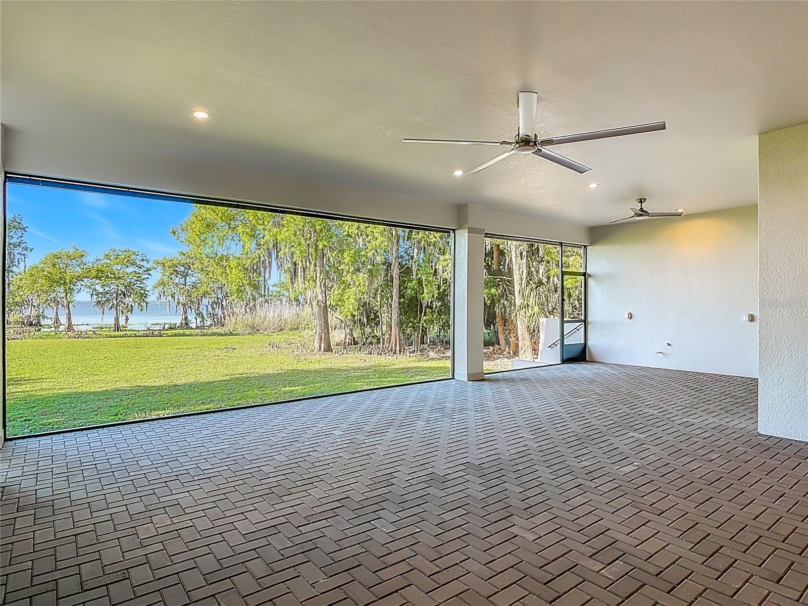 STONE ISLAND ESTATES UNIT 04 & 06 - Residential