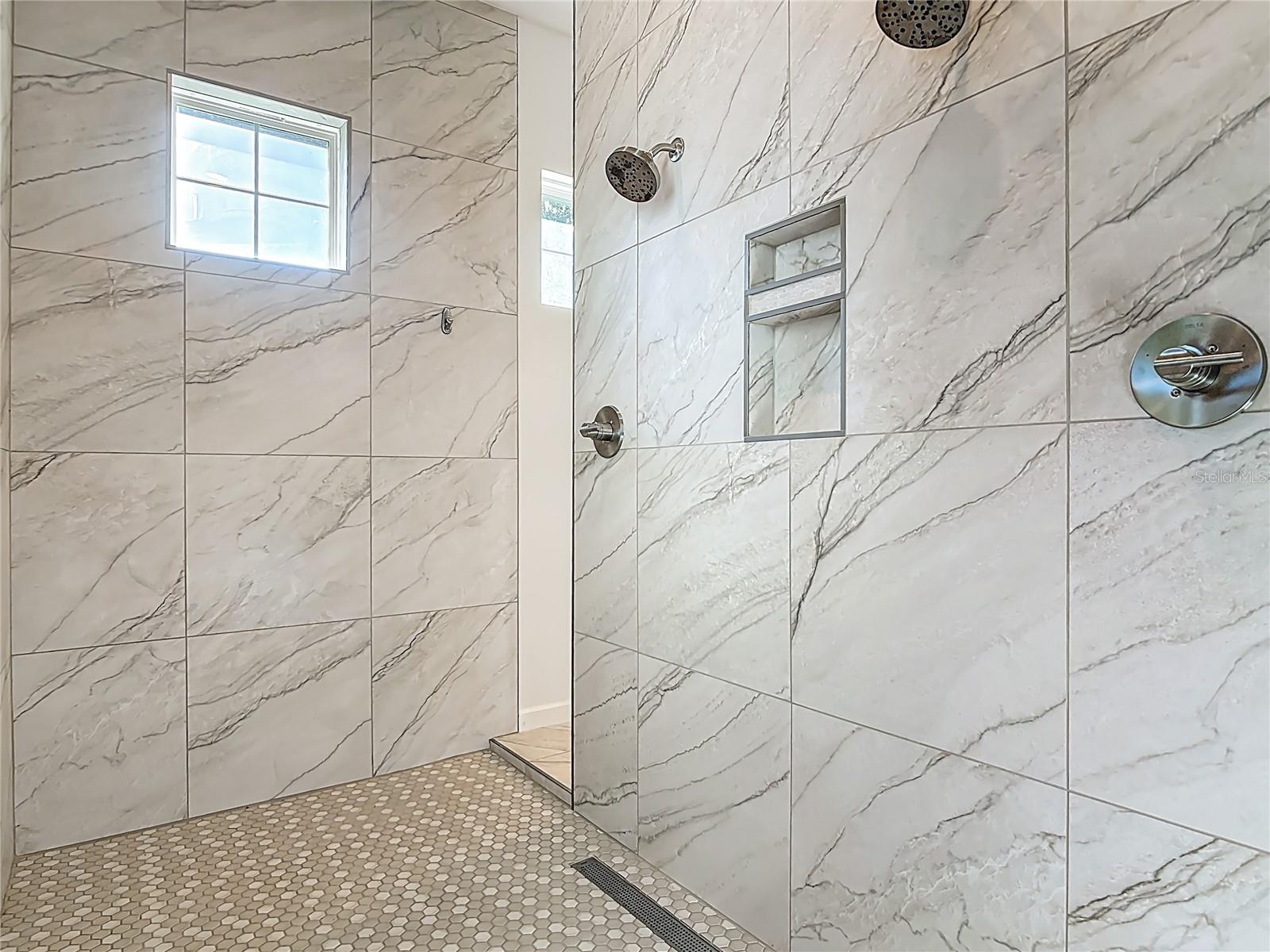 STONE ISLAND ESTATES UNIT 04 & 06 - Residential