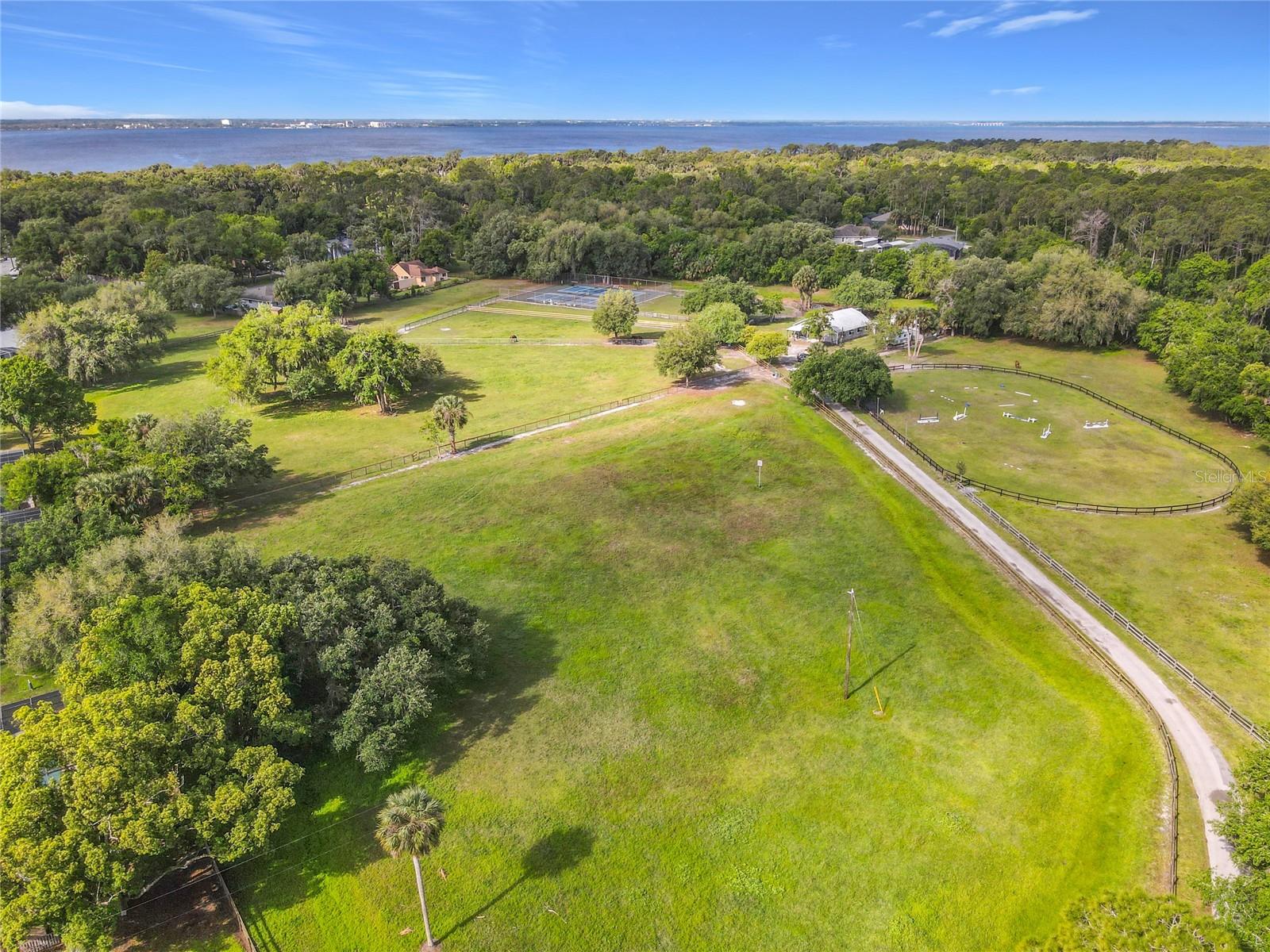 STONE ISLAND ESTATES UNIT 04 & 06 - Residential