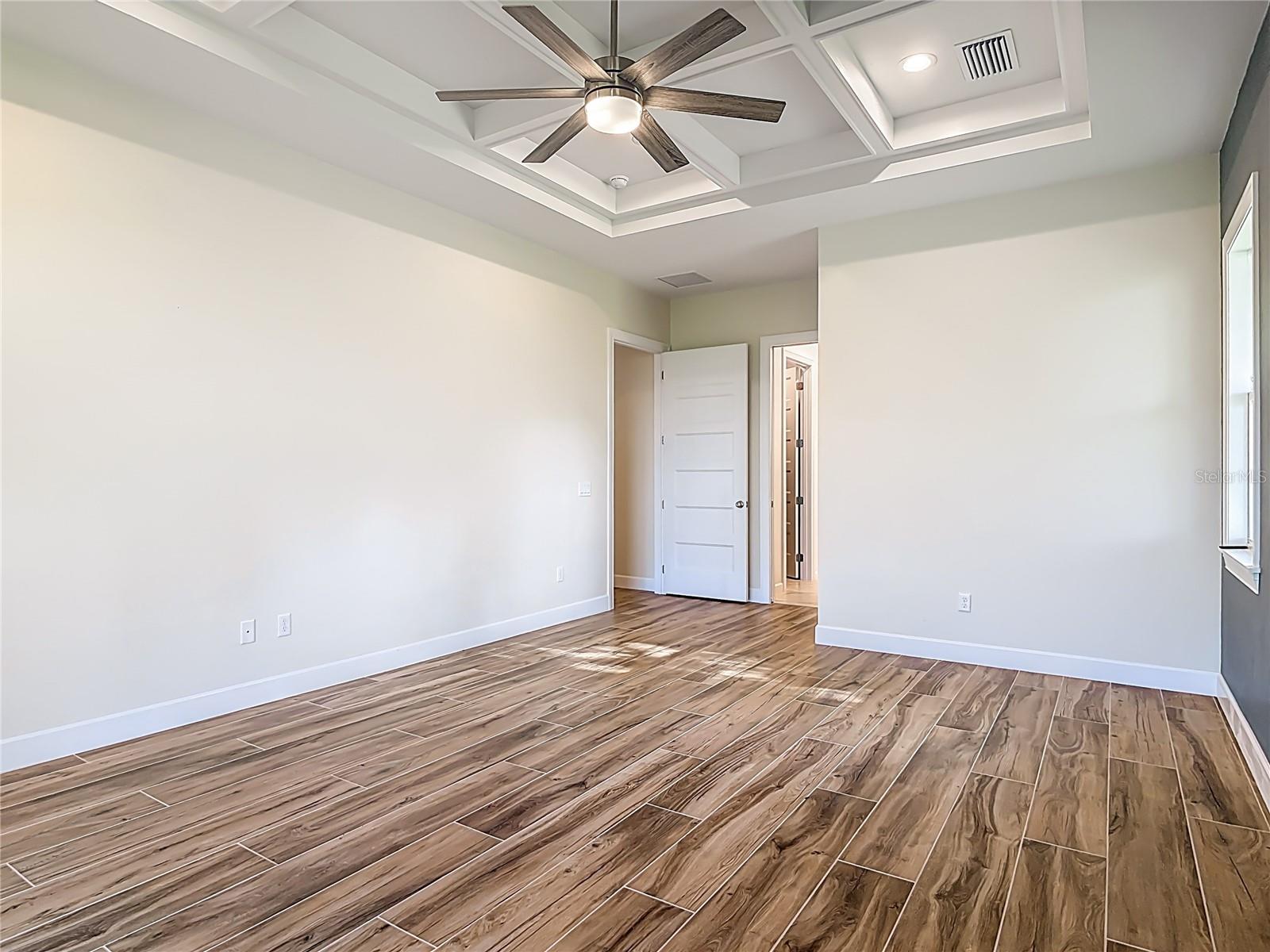 STONE ISLAND ESTATES UNIT 04 & 06 - Residential