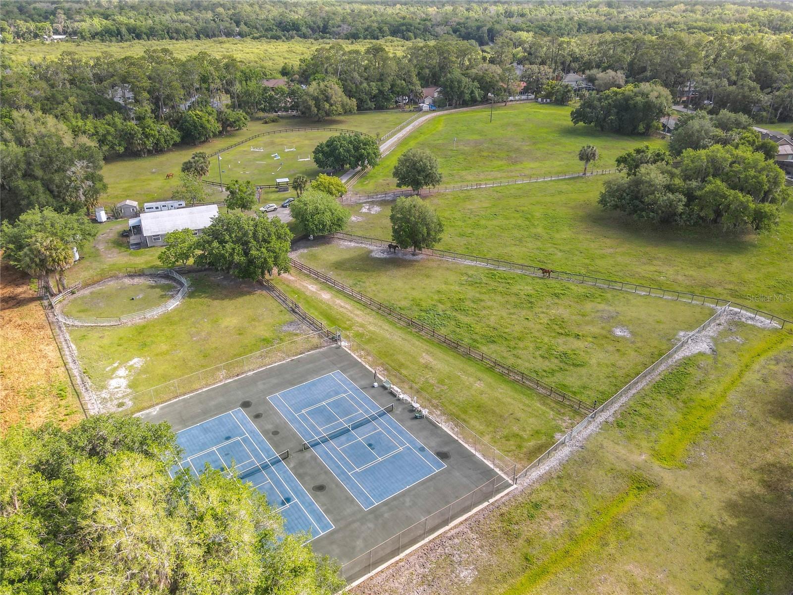 STONE ISLAND ESTATES UNIT 04 & 06 - Residential