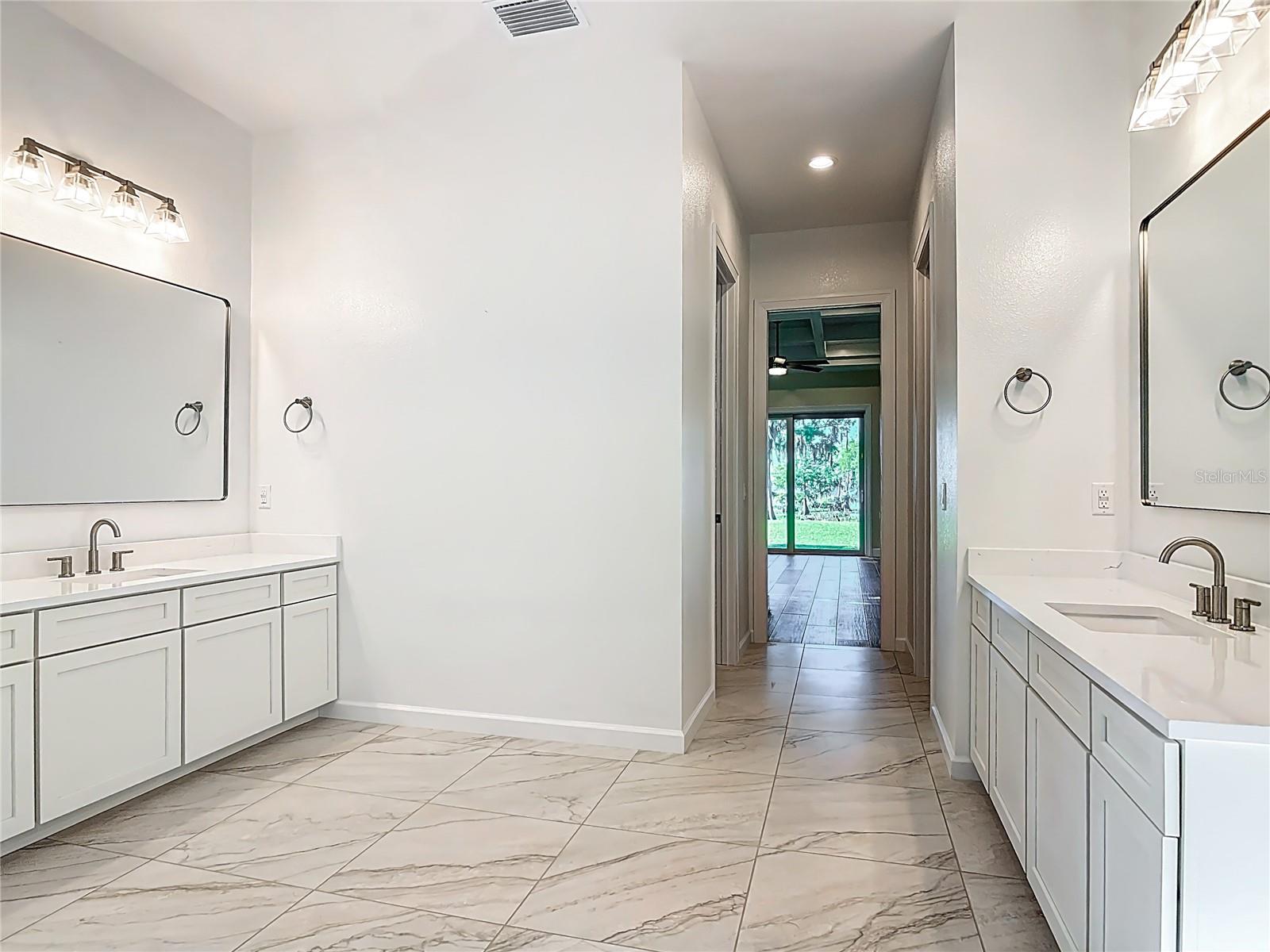 STONE ISLAND ESTATES UNIT 04 & 06 - Residential