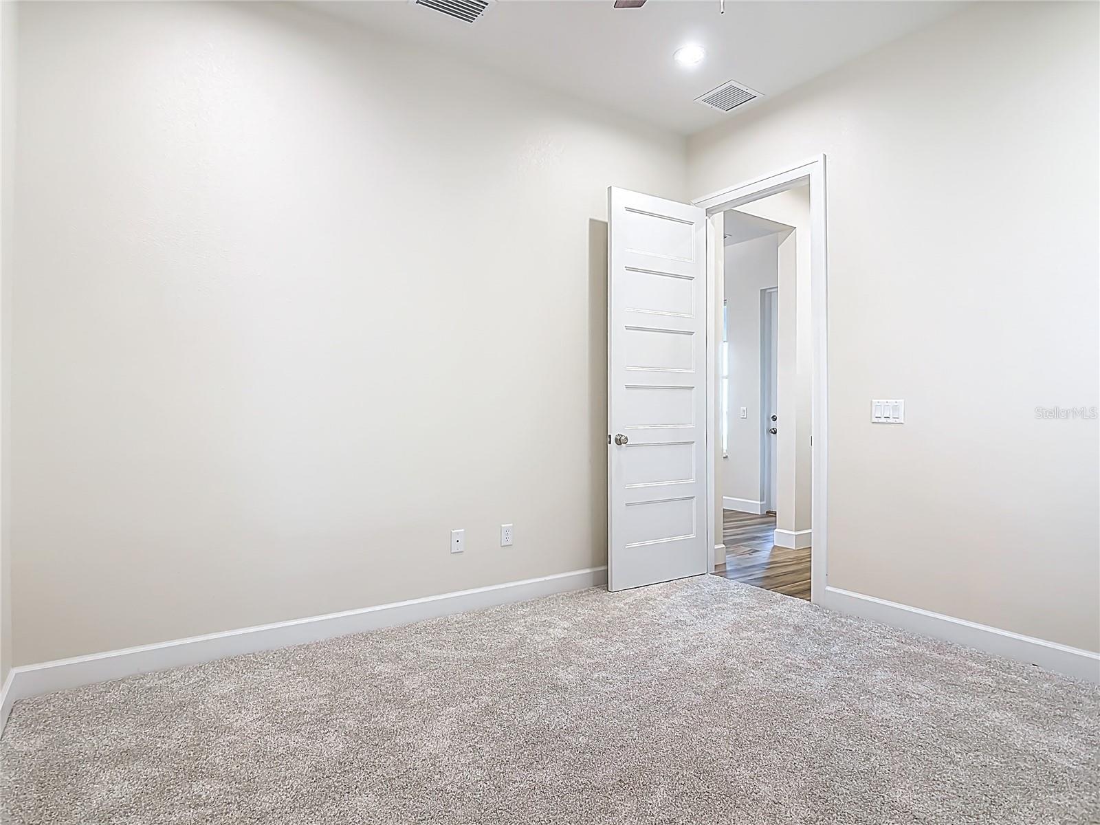 STONE ISLAND ESTATES UNIT 04 & 06 - Residential