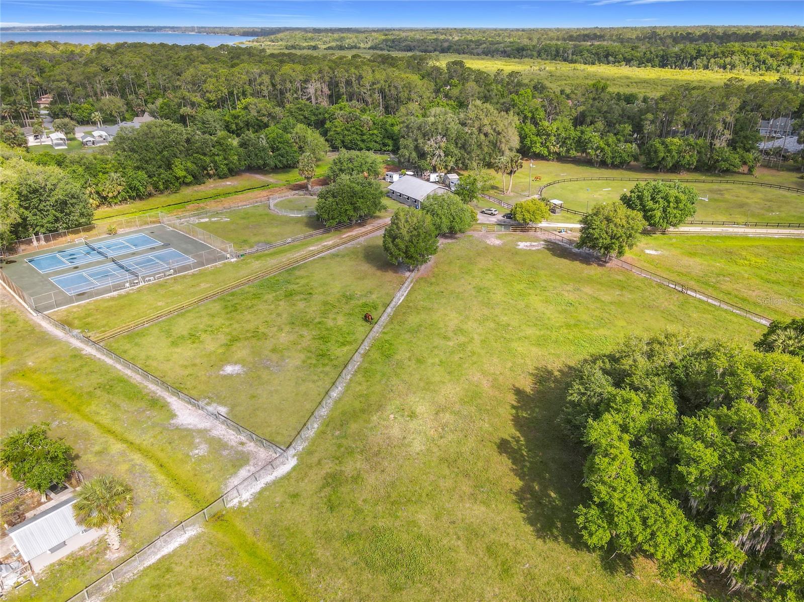 STONE ISLAND ESTATES UNIT 04 & 06 - Residential