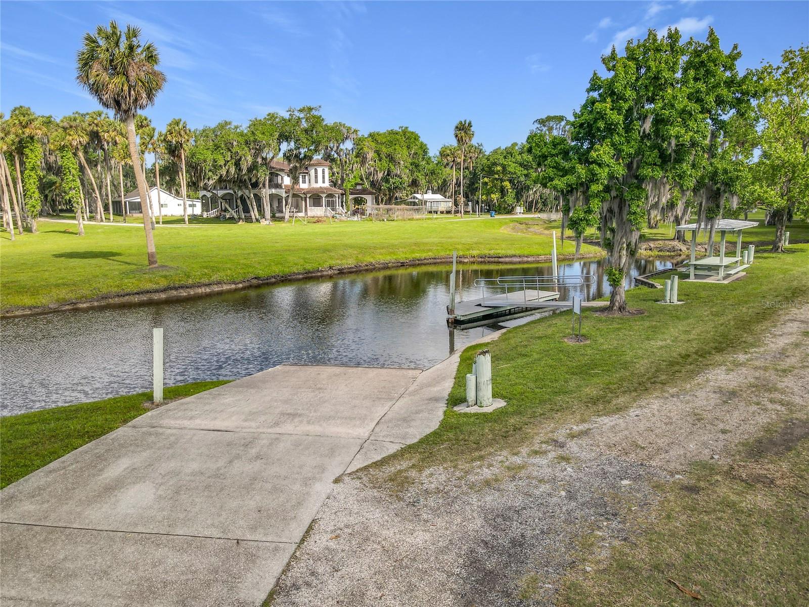 STONE ISLAND ESTATES UNIT 04 & 06 - Residential