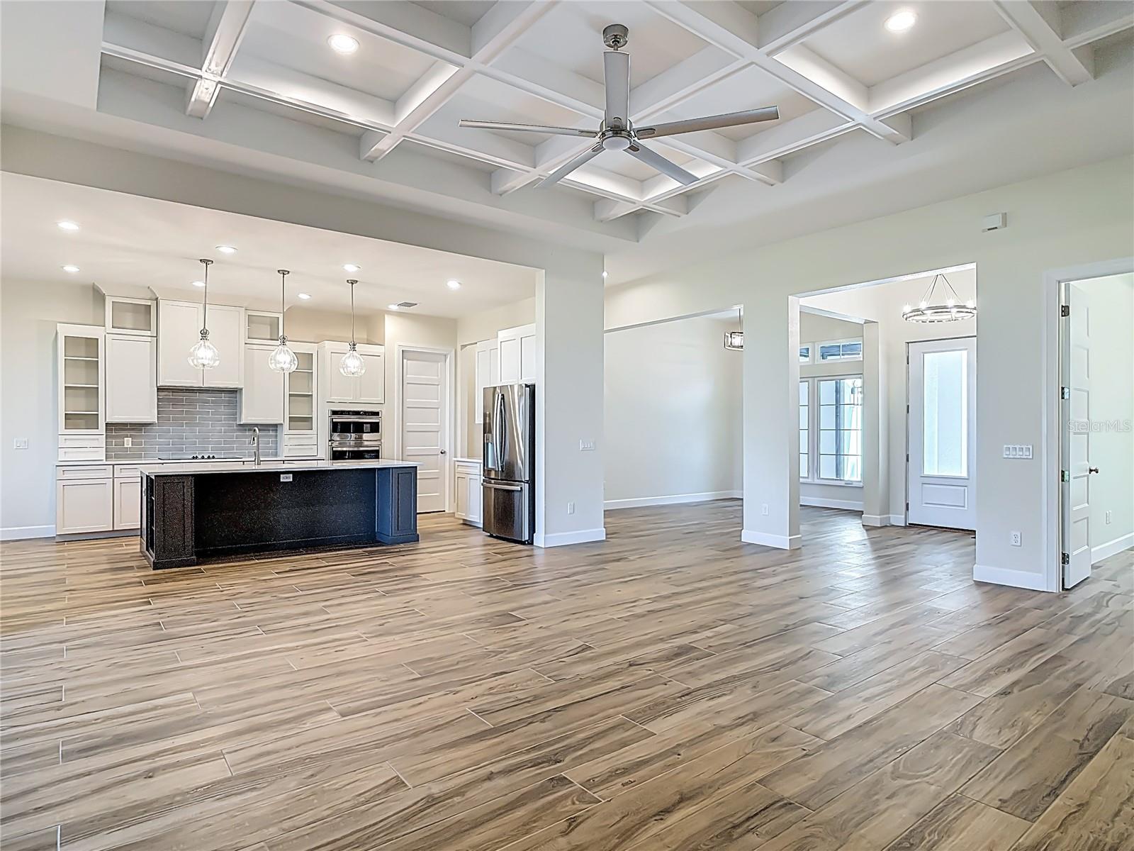 STONE ISLAND ESTATES UNIT 04 & 06 - Residential