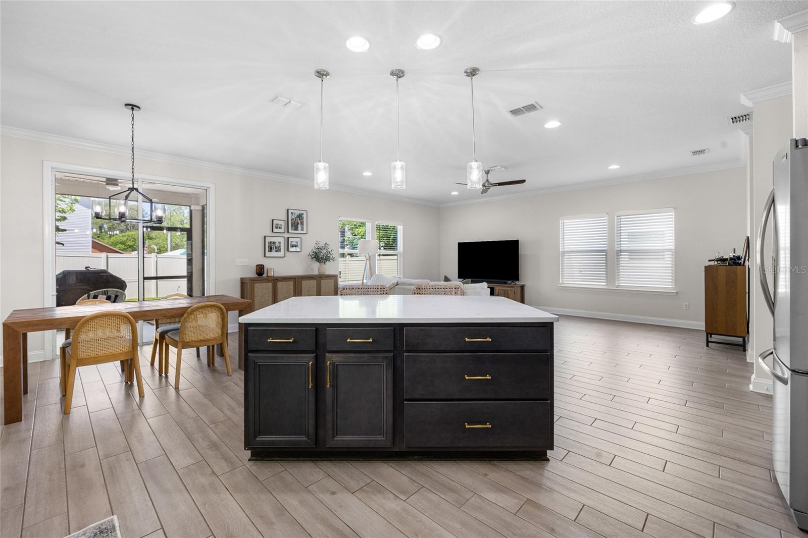 COASTAL COVE - Residential