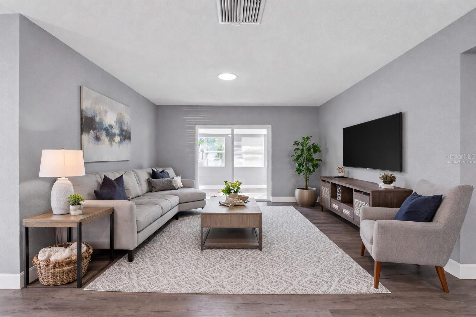 SPRING HILL - Residential