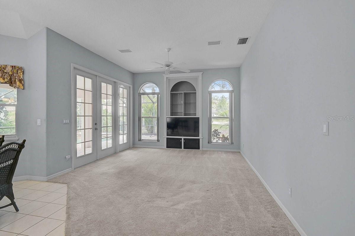 CALUSA LAKES - Residential