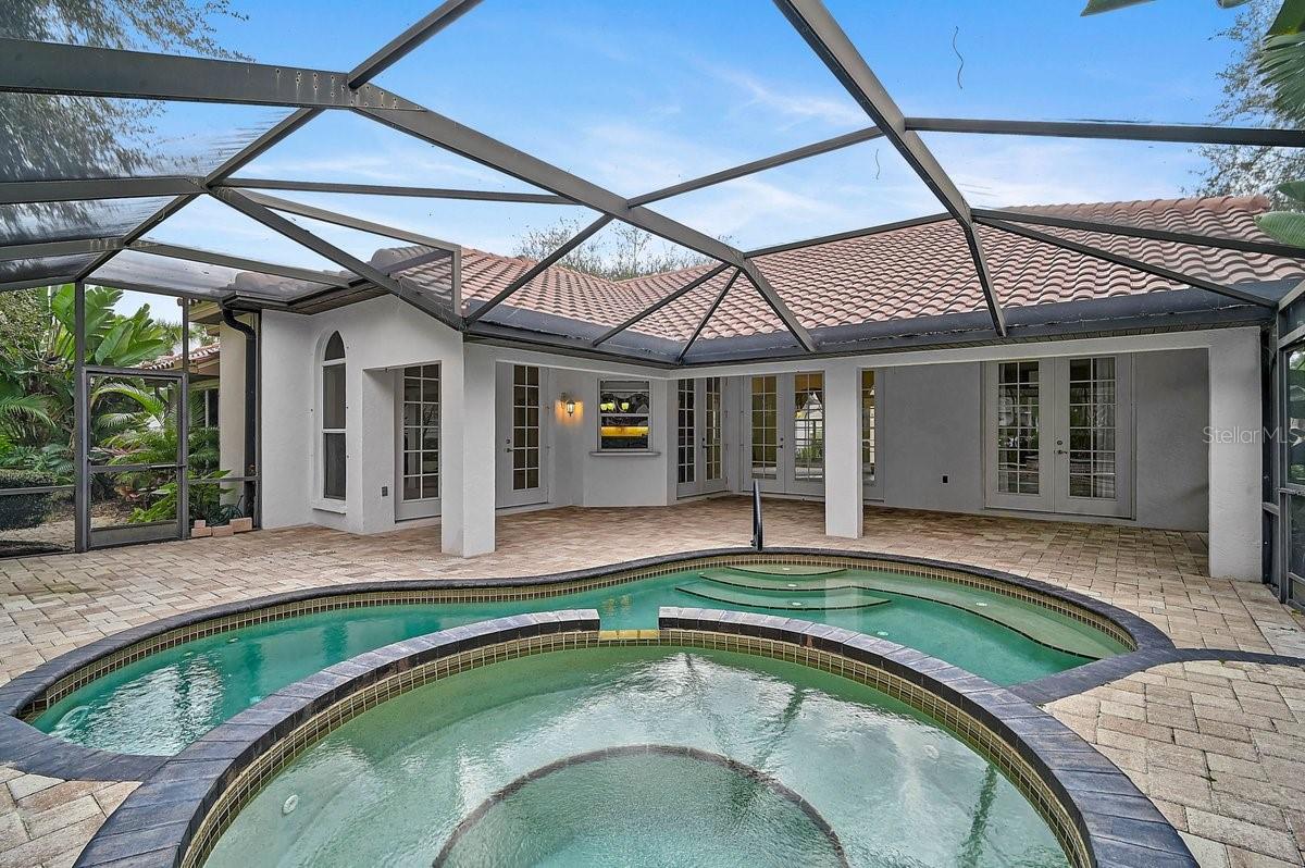 CALUSA LAKES - Residential