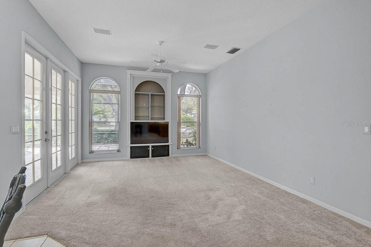 CALUSA LAKES - Residential