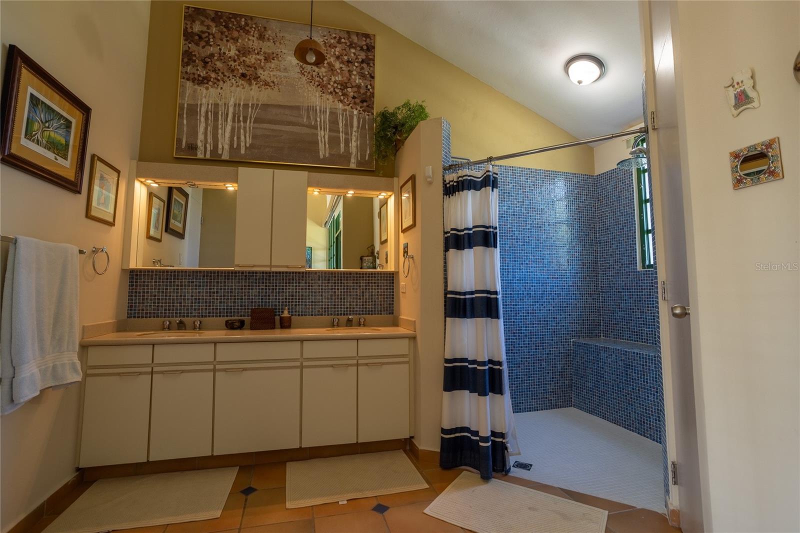 DORADO REEF - Residential