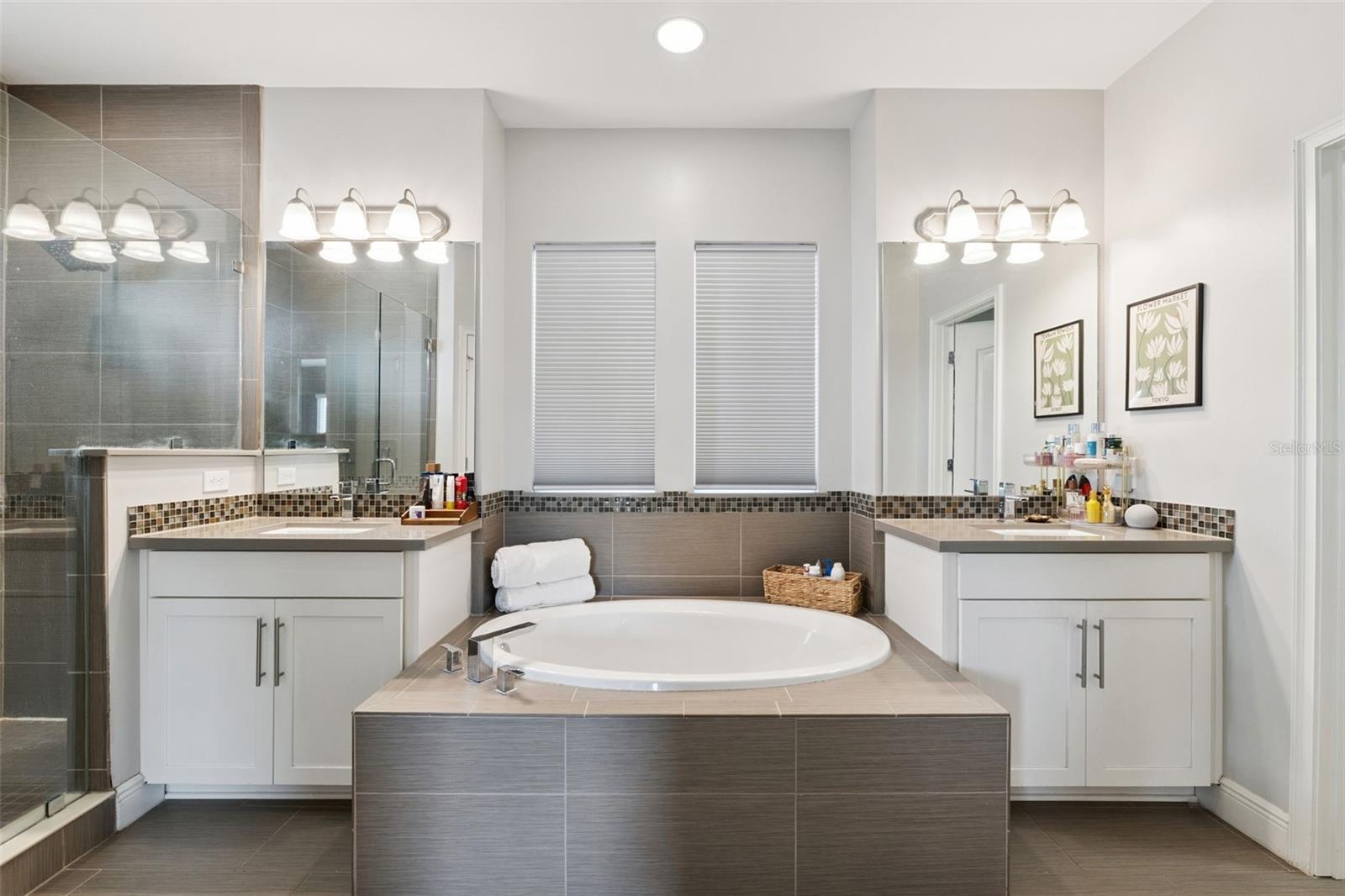 ASHLIN PARK PH 1 - Residential