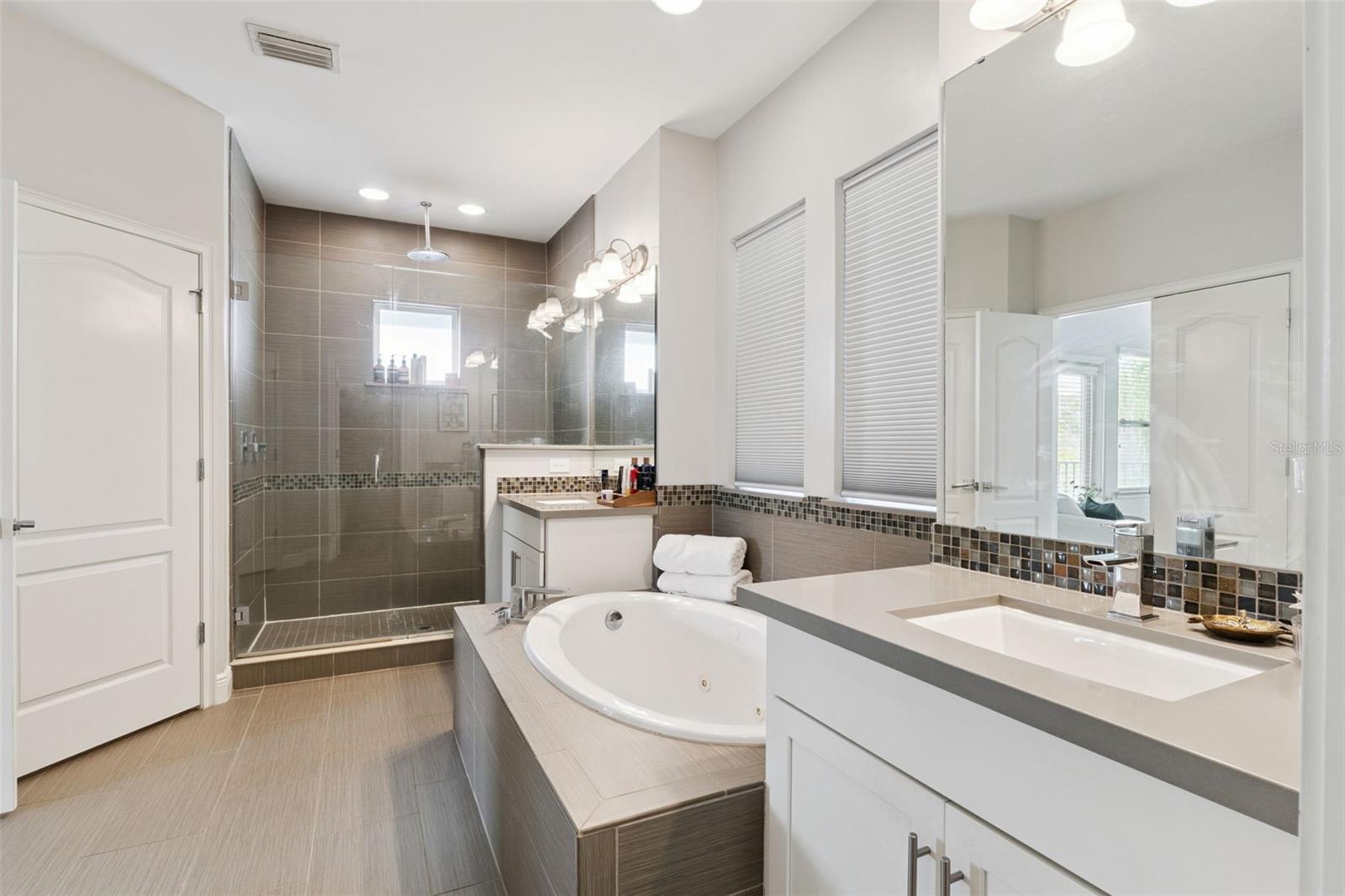 ASHLIN PARK PH 1 - Residential