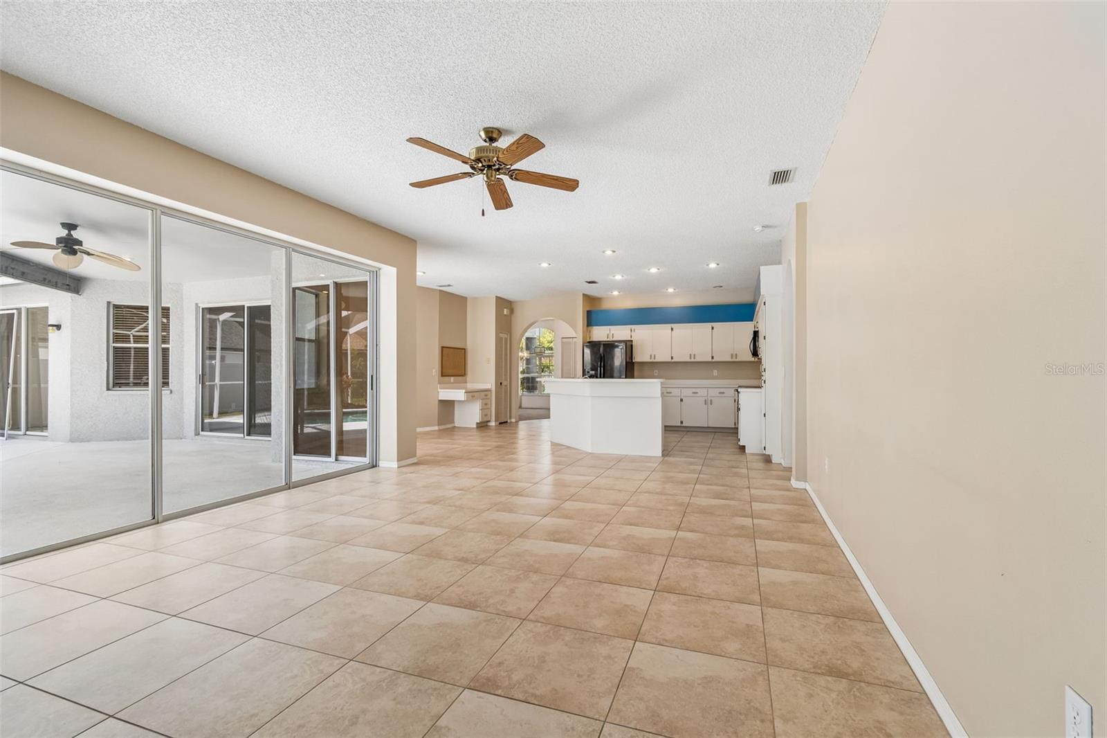 OAKRIDGE ESTATES AT RIDGEMOOR - Residential