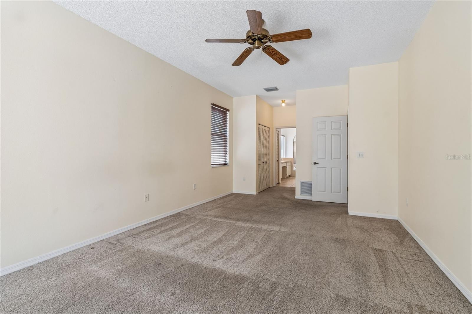 OAKRIDGE ESTATES AT RIDGEMOOR - Residential