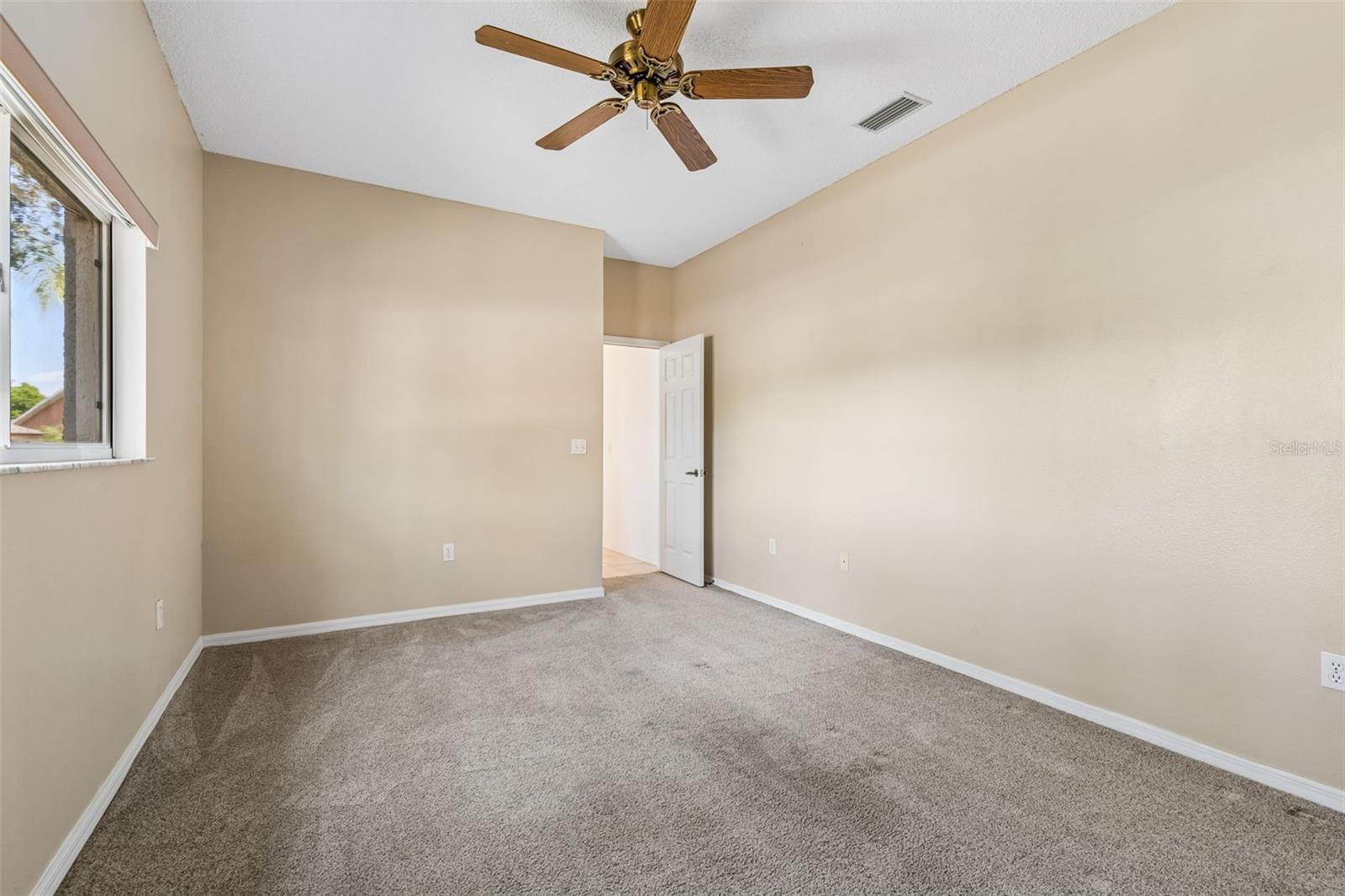 OAKRIDGE ESTATES AT RIDGEMOOR - Residential