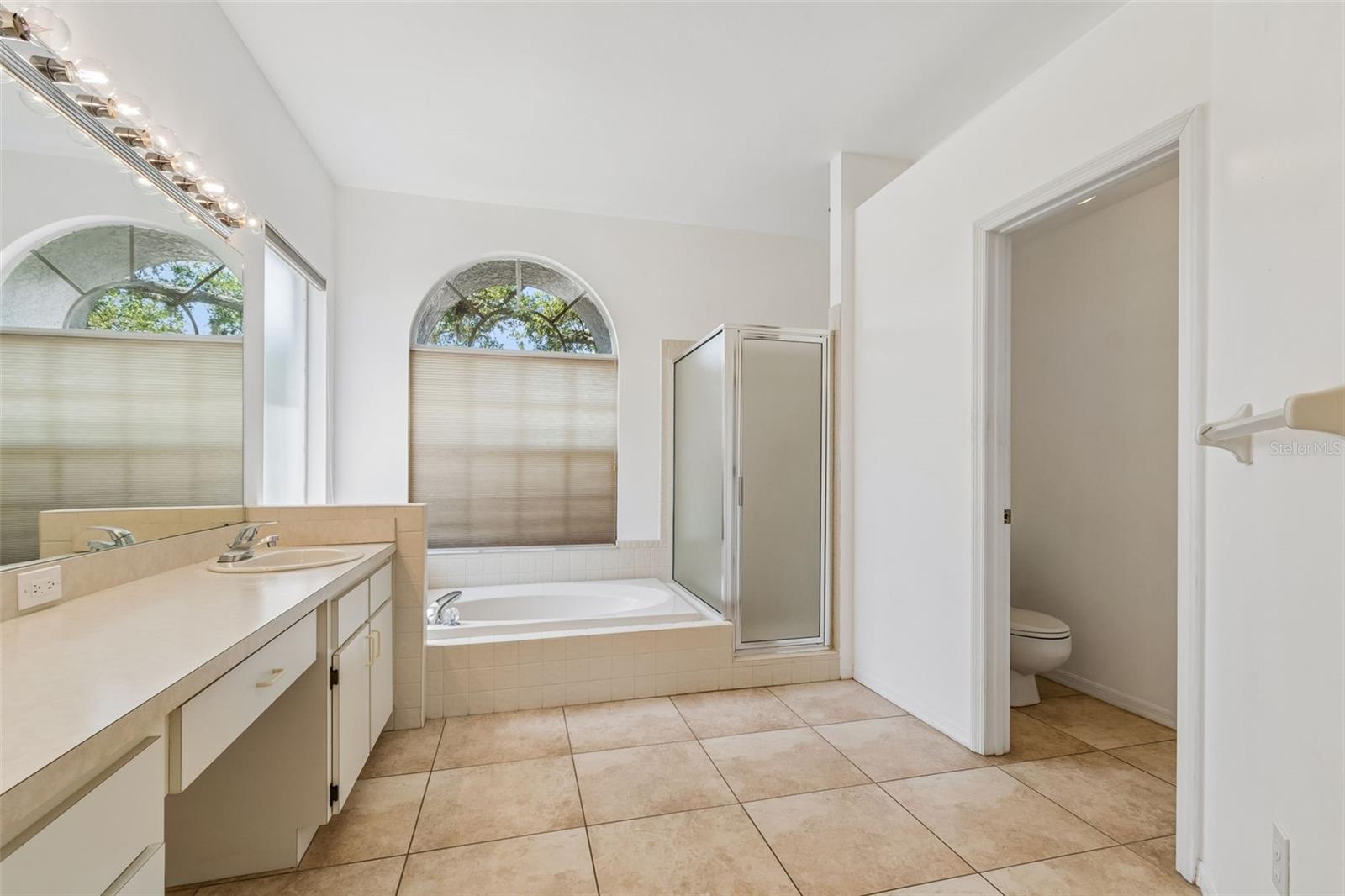 OAKRIDGE ESTATES AT RIDGEMOOR - Residential