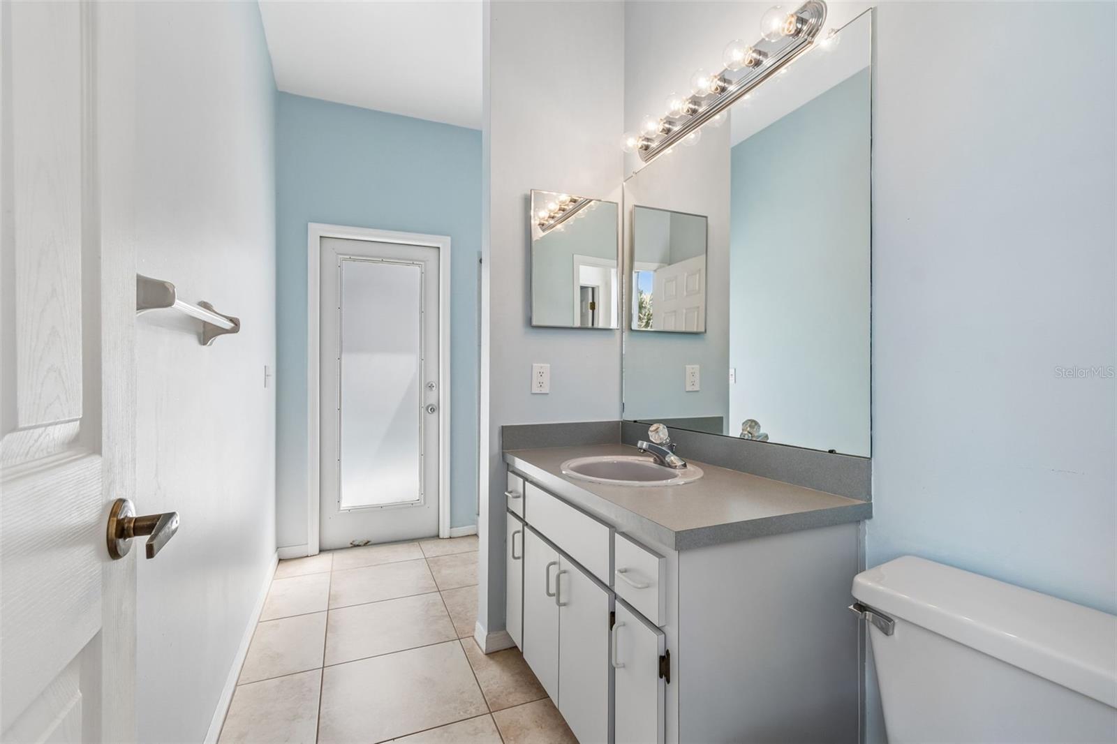 OAKRIDGE ESTATES AT RIDGEMOOR - Residential