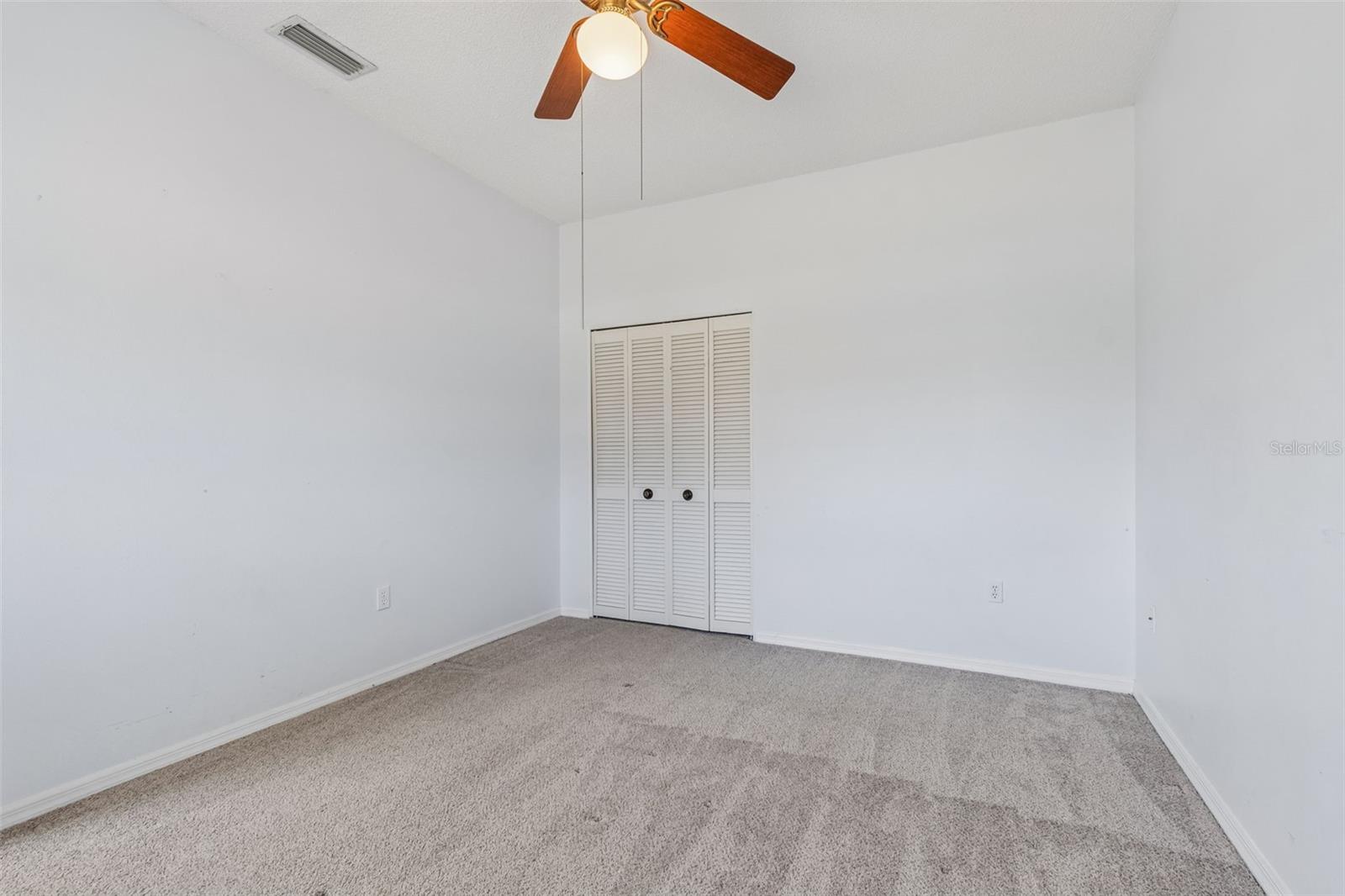OAKRIDGE ESTATES AT RIDGEMOOR - Residential