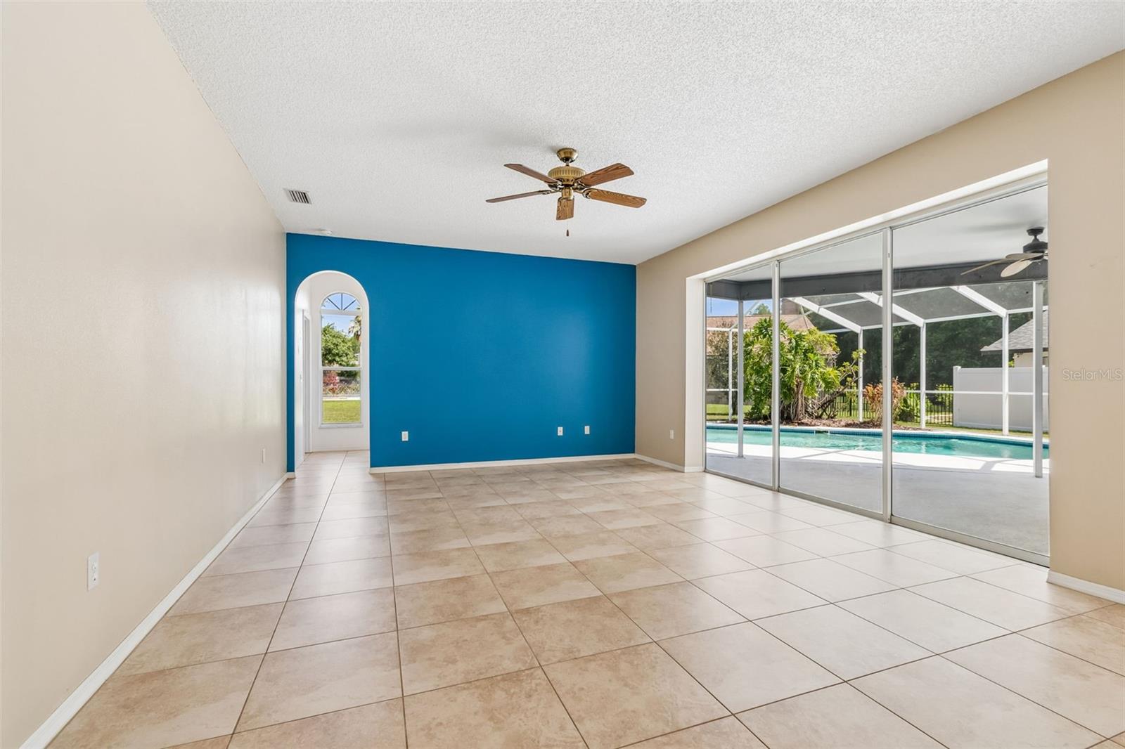 OAKRIDGE ESTATES AT RIDGEMOOR - Residential