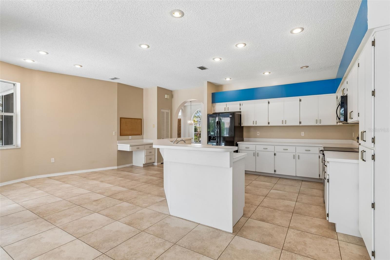 OAKRIDGE ESTATES AT RIDGEMOOR - Residential