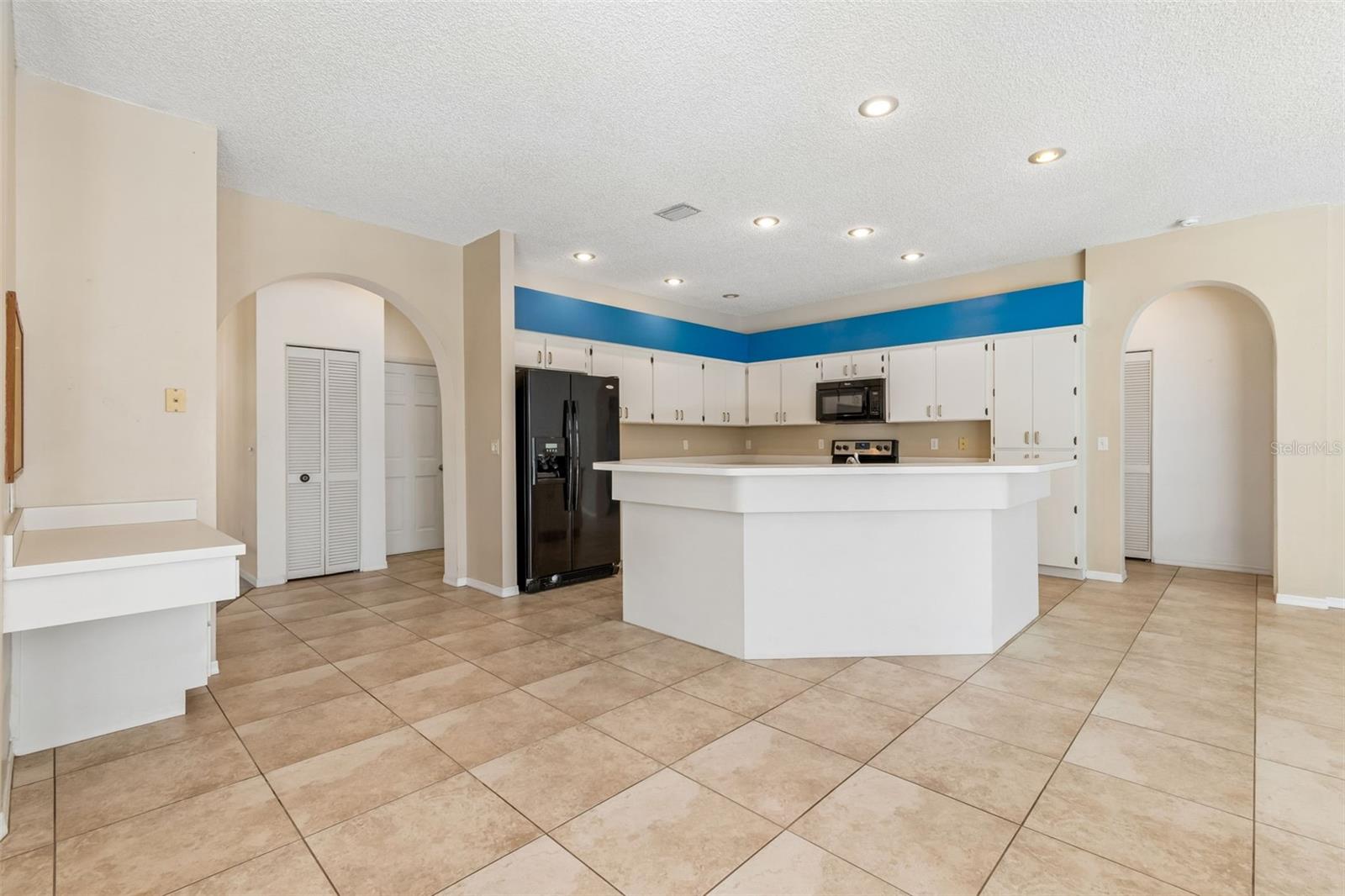 OAKRIDGE ESTATES AT RIDGEMOOR - Residential