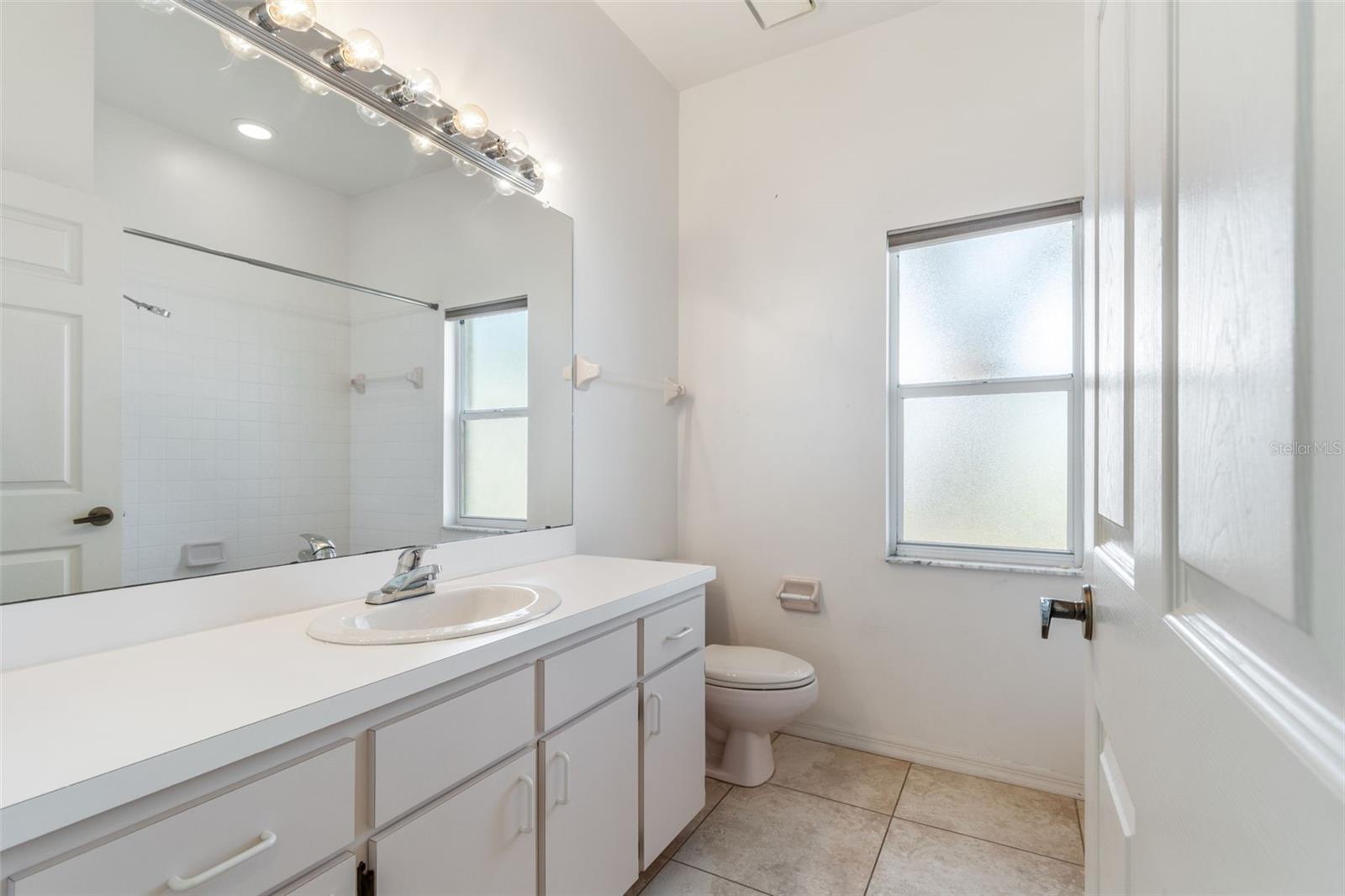OAKRIDGE ESTATES AT RIDGEMOOR - Residential