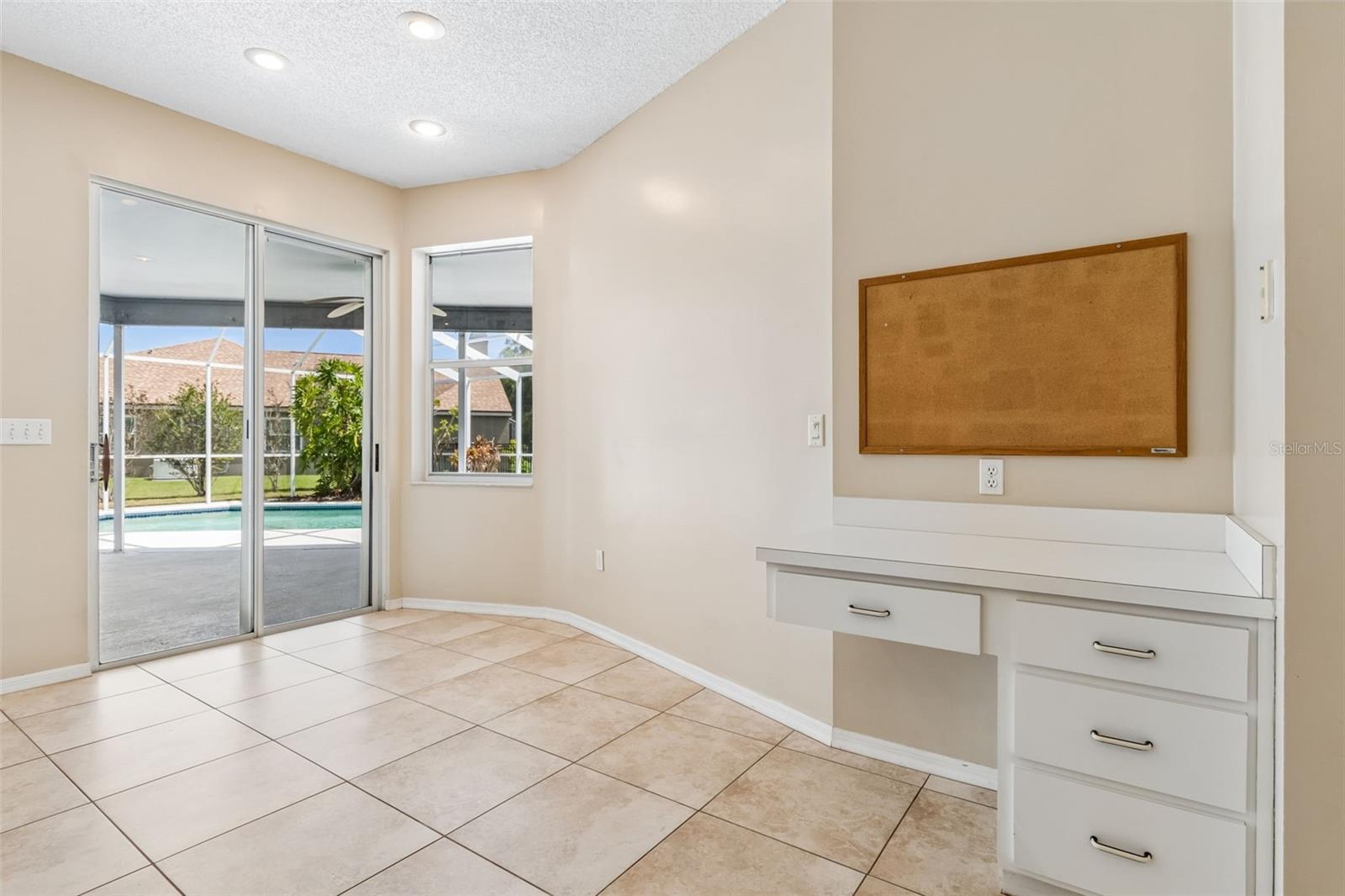 OAKRIDGE ESTATES AT RIDGEMOOR - Residential