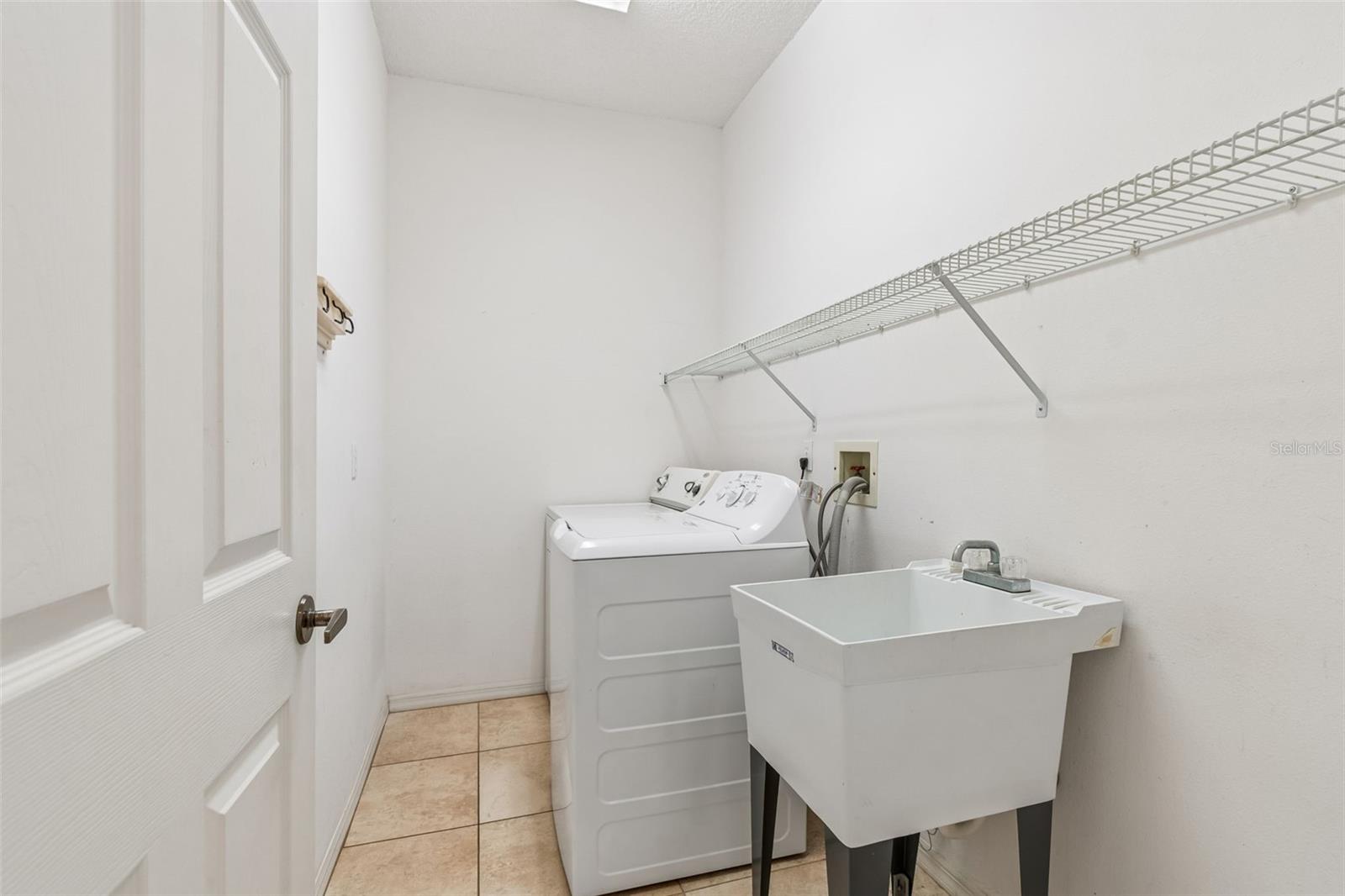 OAKRIDGE ESTATES AT RIDGEMOOR - Residential