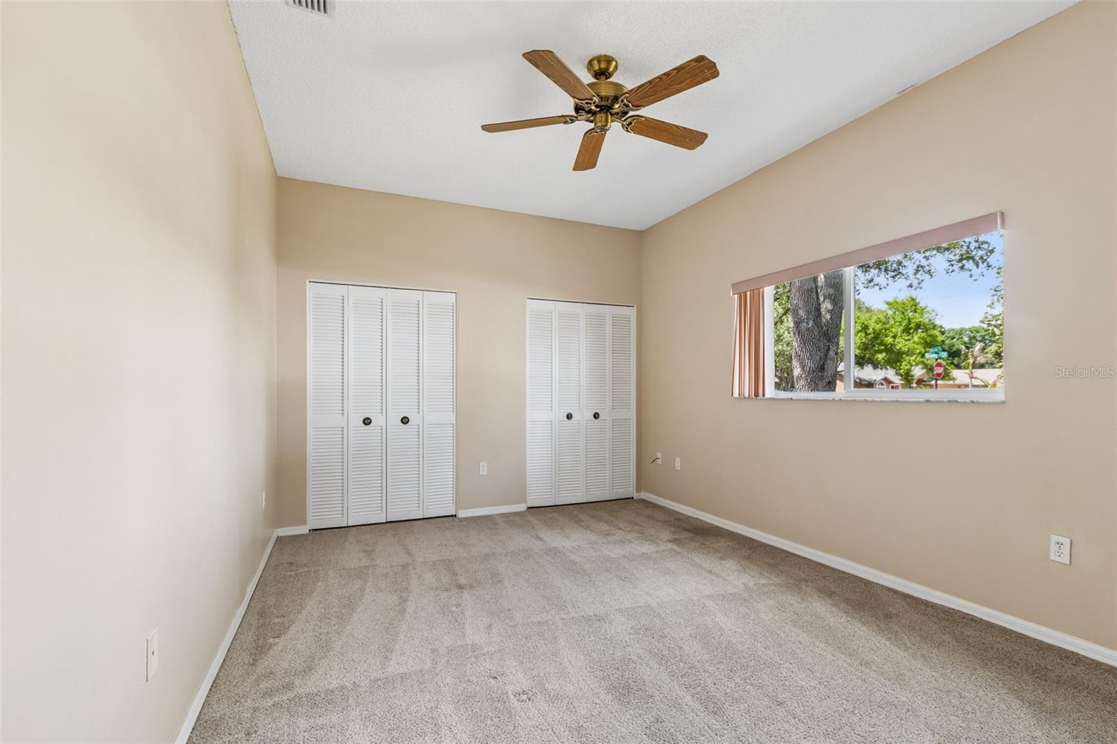 OAKRIDGE ESTATES AT RIDGEMOOR - Residential