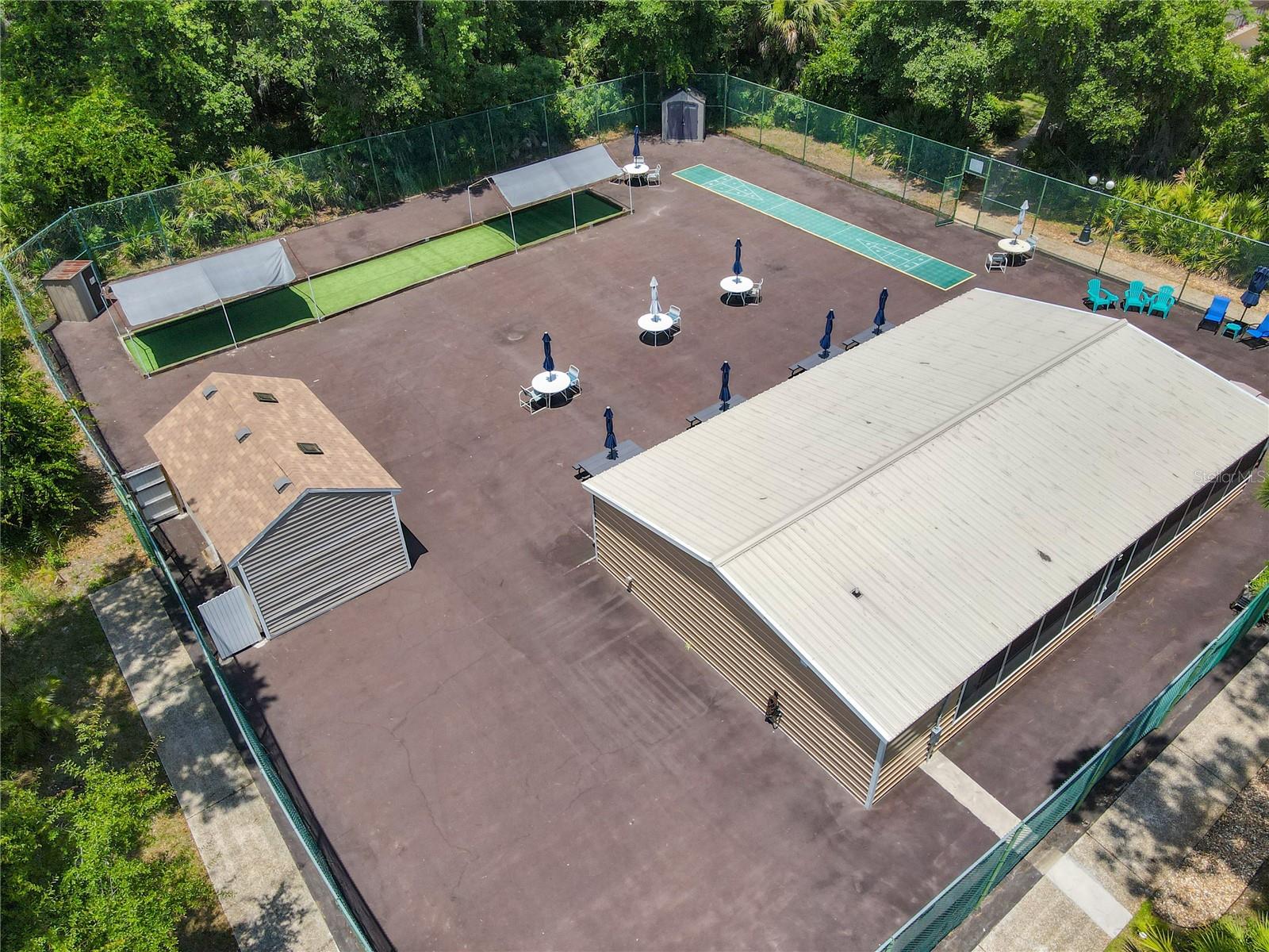 EDGEWATER CONDO APTS - Residential