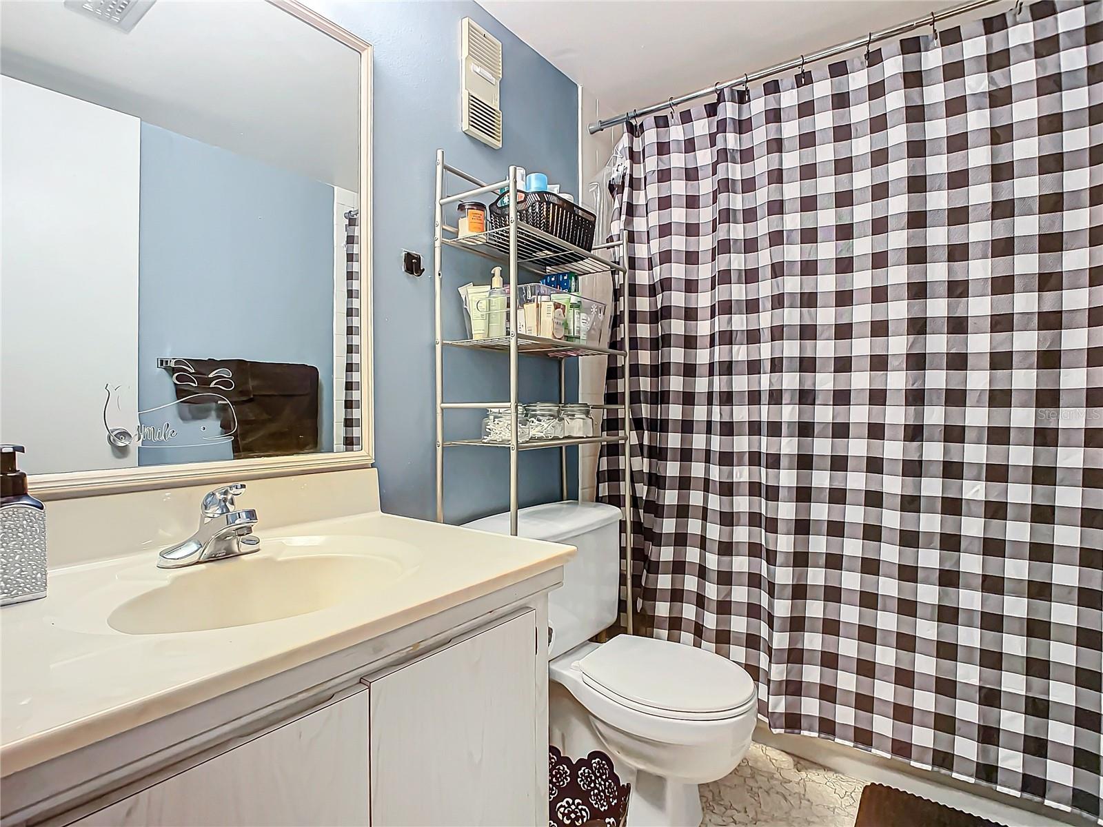 EDGEWATER CONDO APTS - Residential