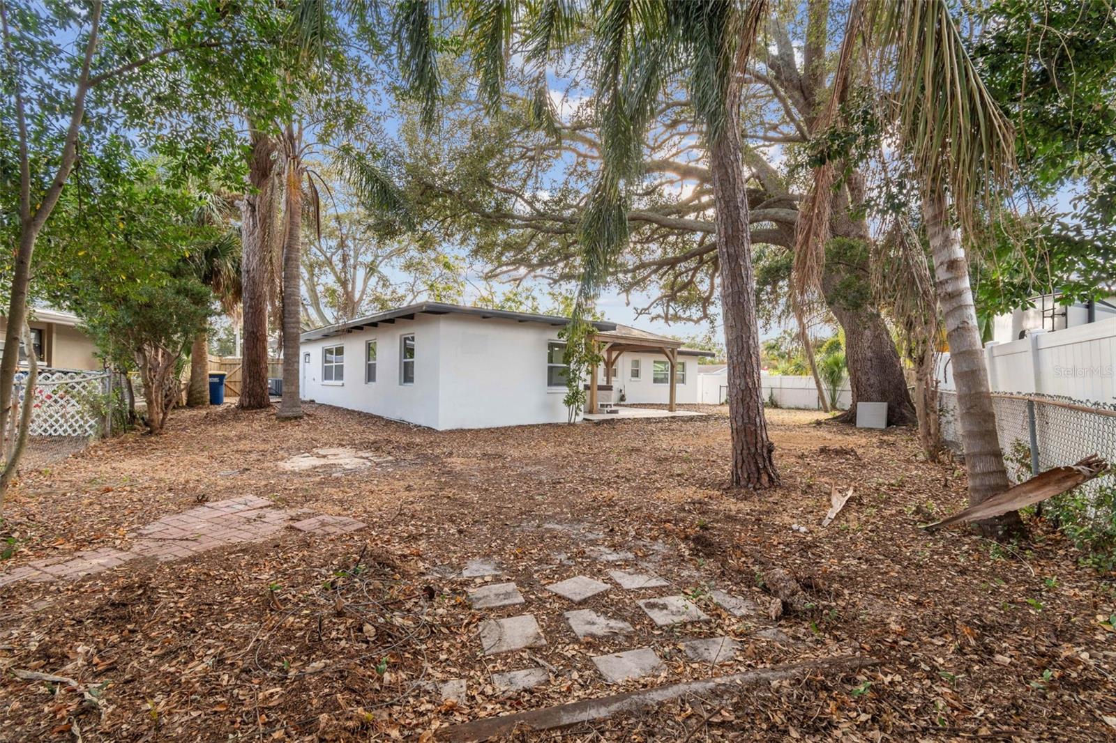 SUNSET HIGHLANDS - Residential