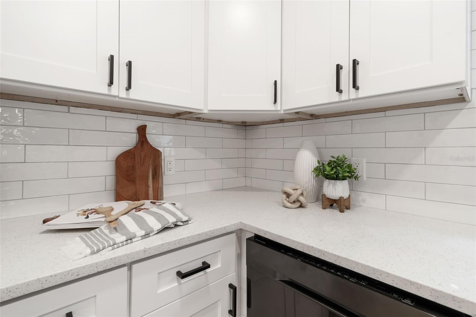 SUNSET HIGHLANDS - Residential