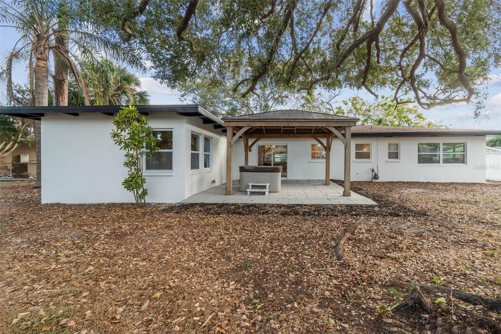 SUNSET HIGHLANDS - Residential