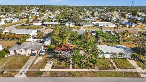 A home in NORTH PORT