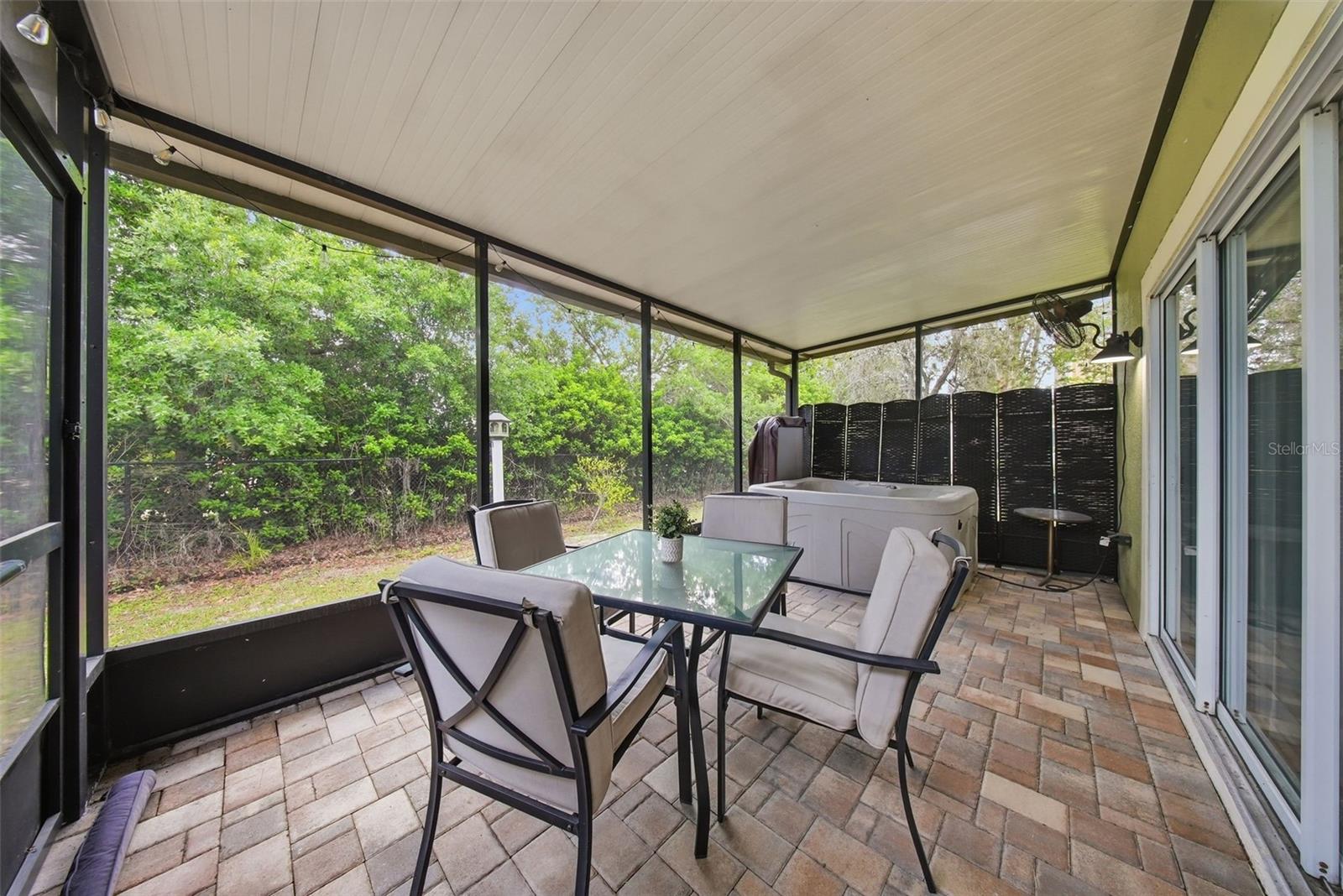 HAMMOCKS - Residential