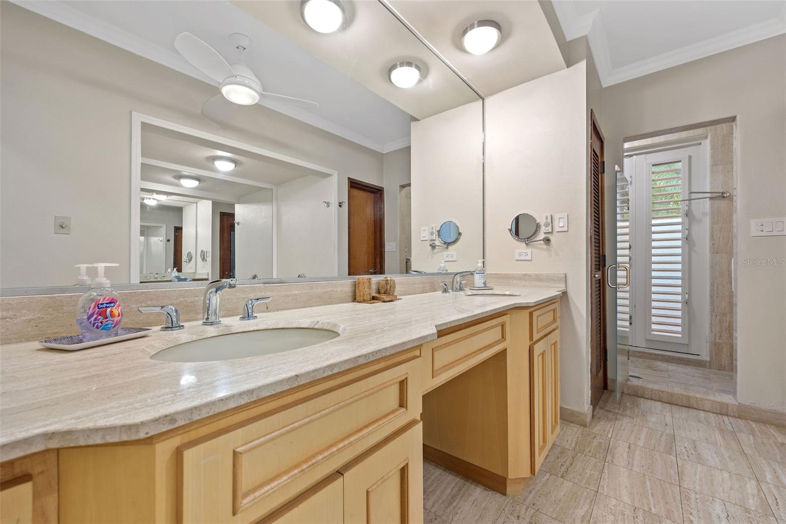 THE GREENS - Residential