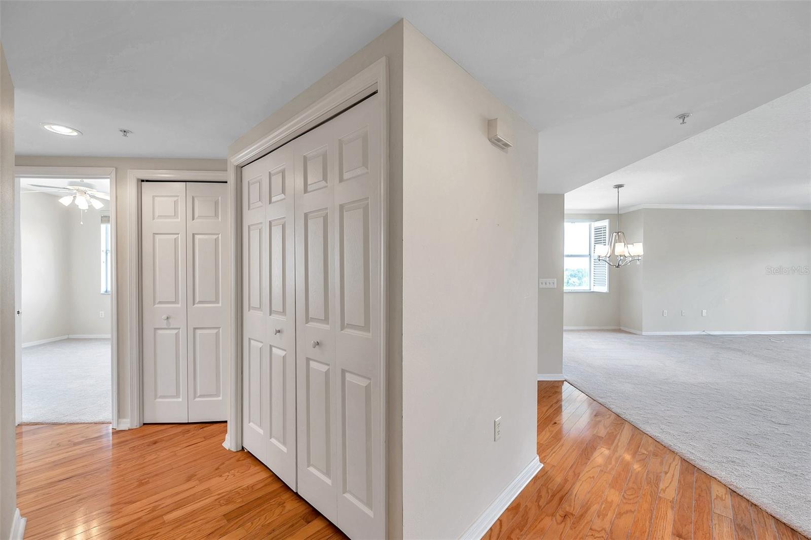 COUNTRY CLUB CONDO - Residential