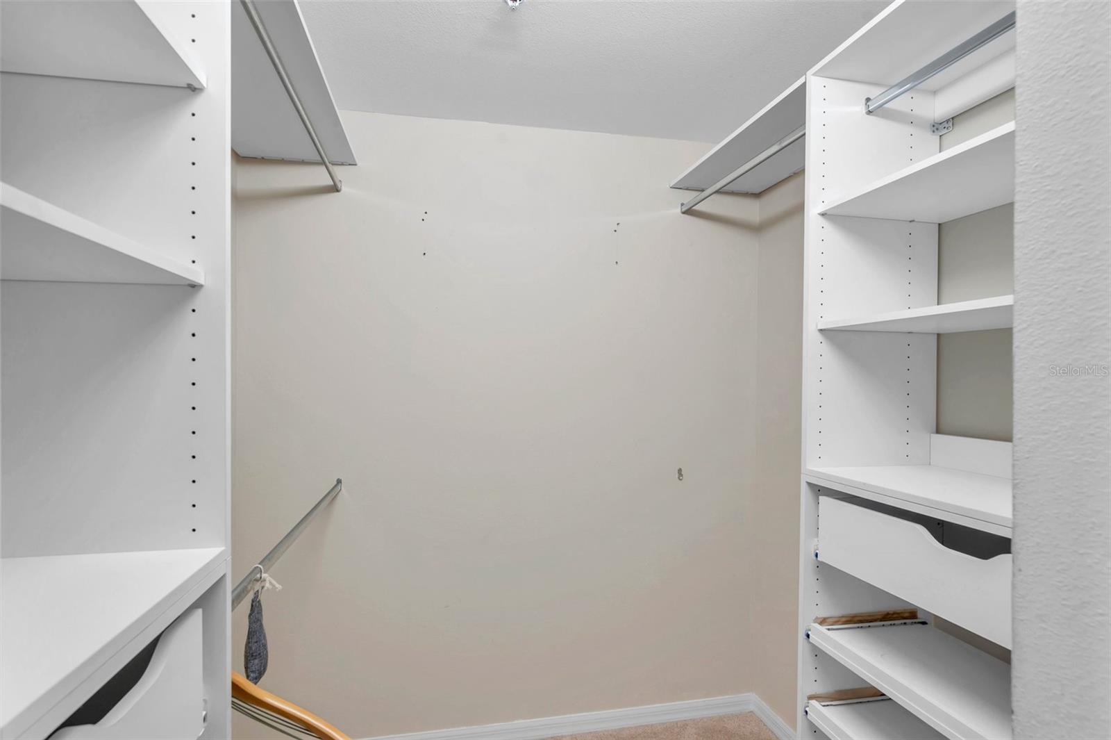 COUNTRY CLUB CONDO - Residential