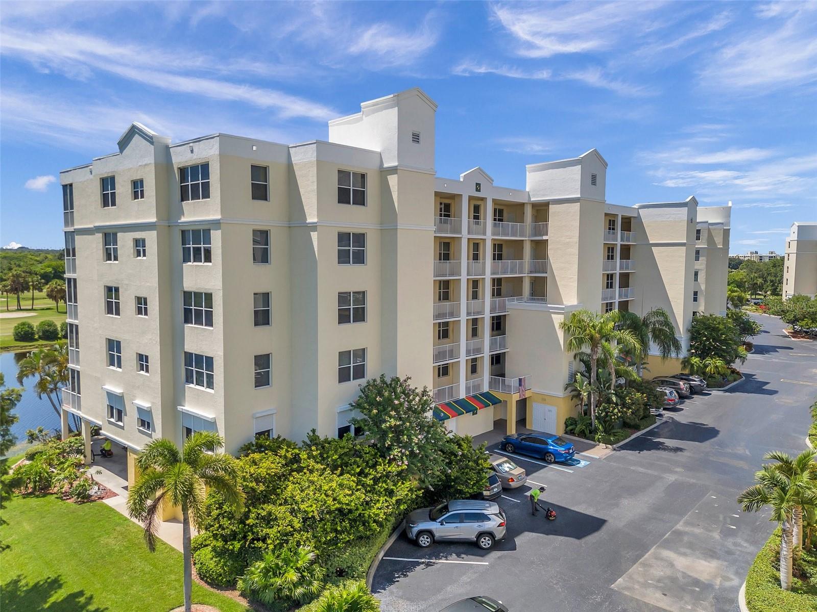COUNTRY CLUB CONDO - Residential