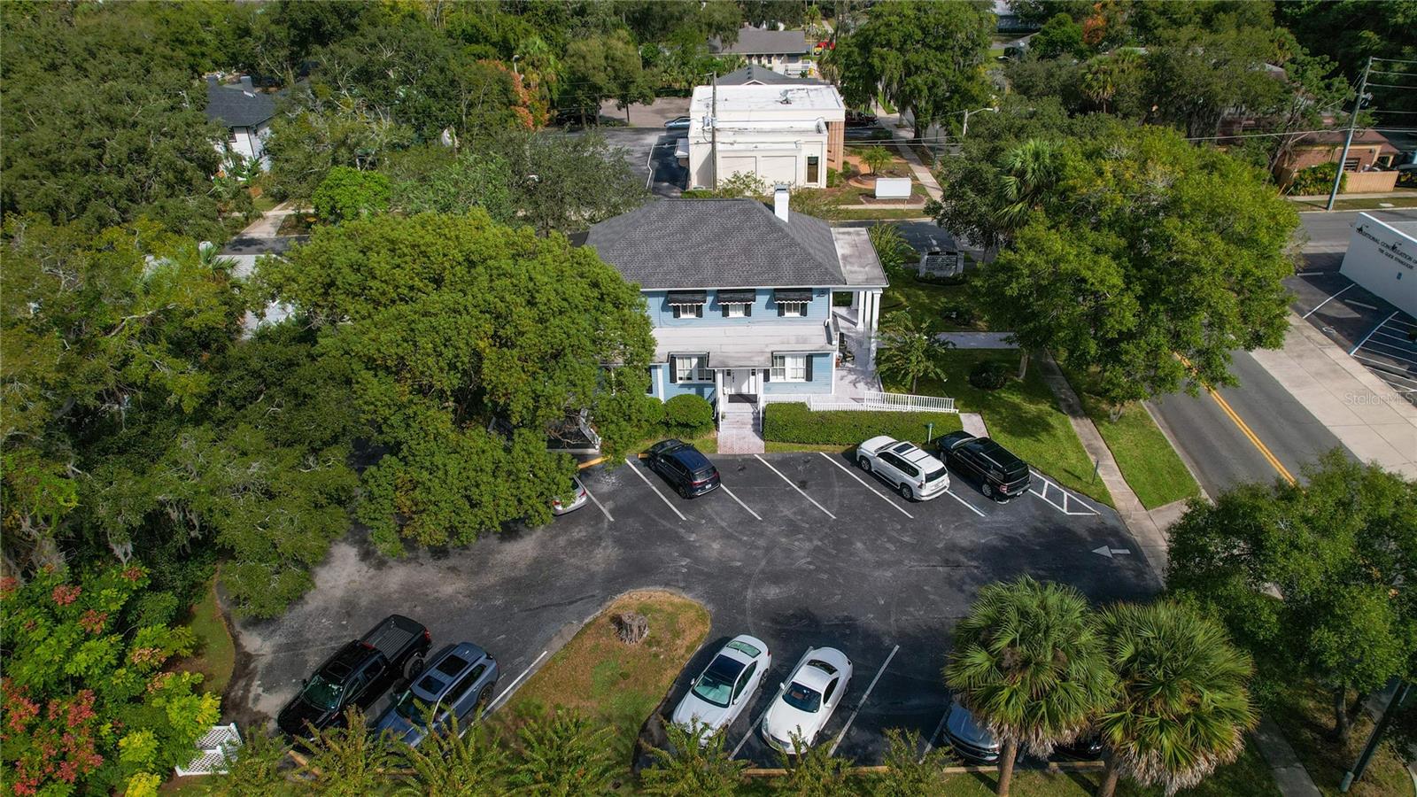 MOUNT DORA - Commercial Sale